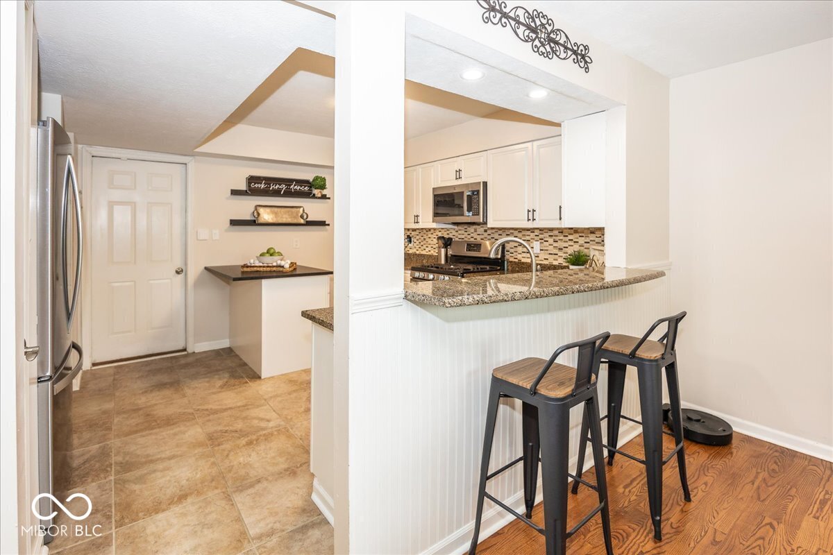 8207 Shorewalk Drive