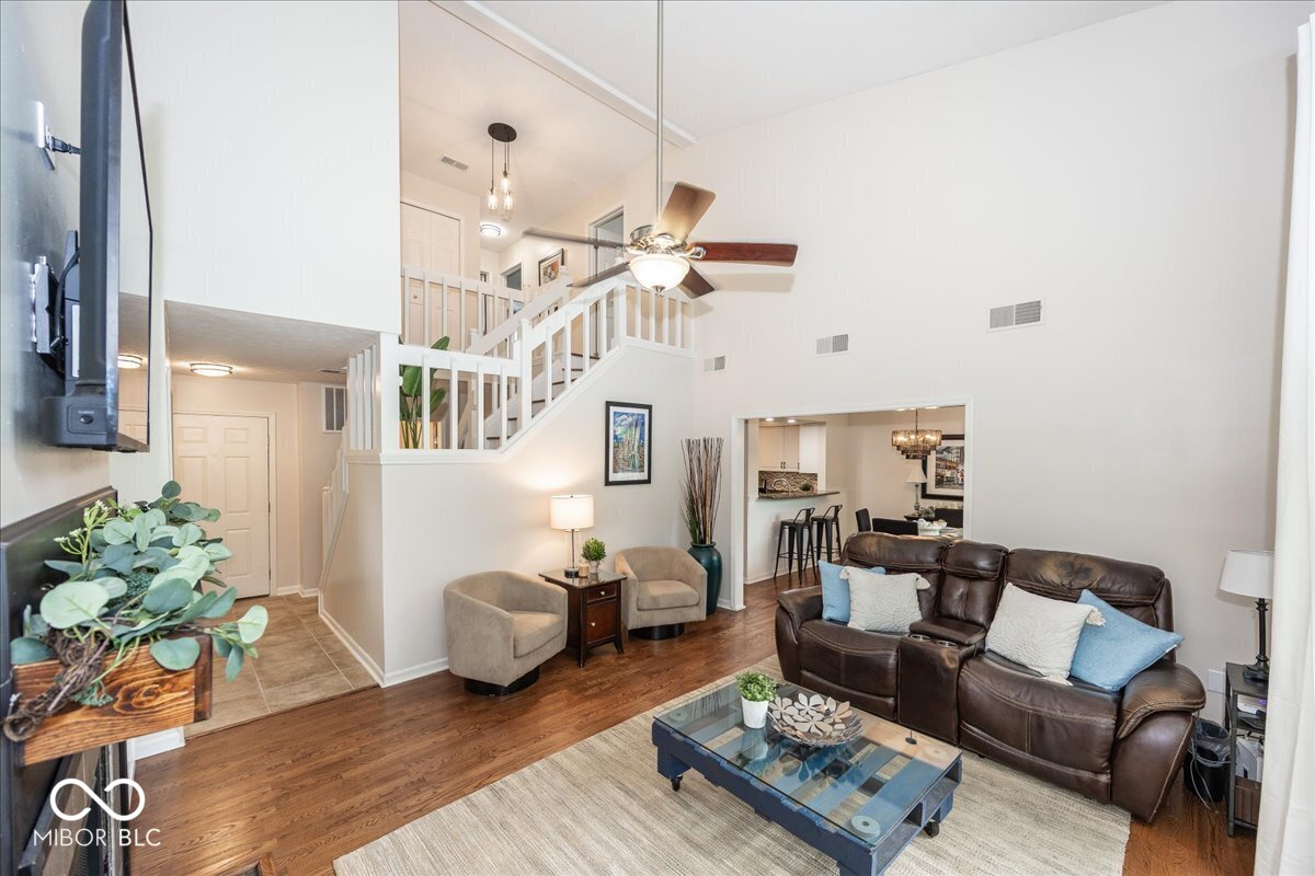 8207 Shorewalk Drive