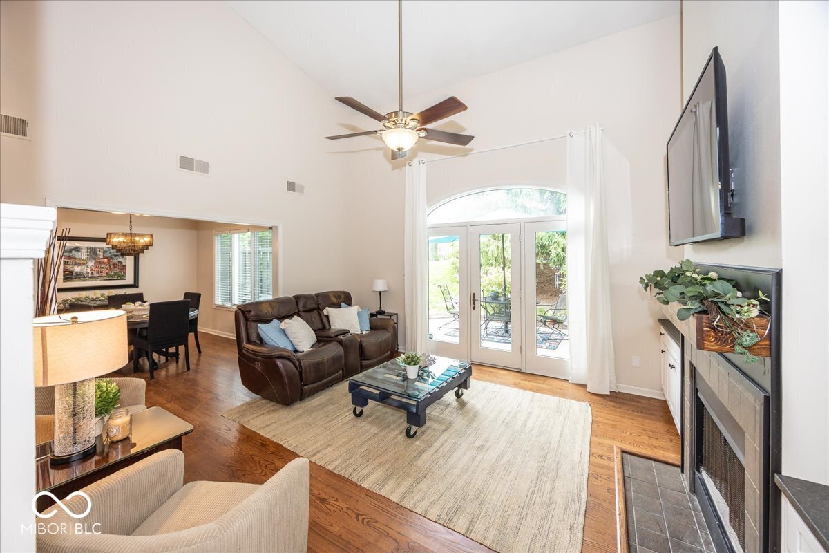 8207 Shorewalk Drive
