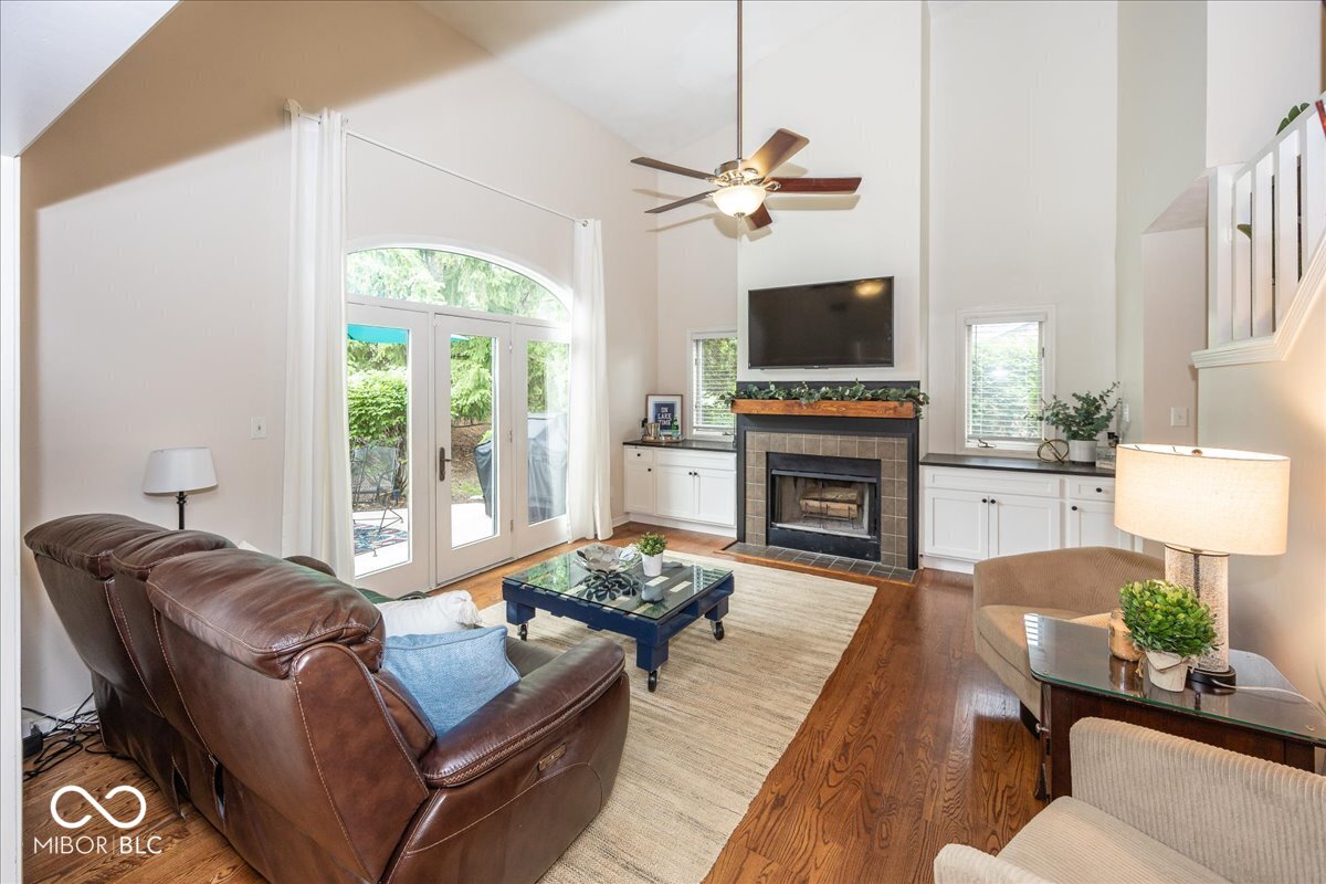 8207 Shorewalk Drive