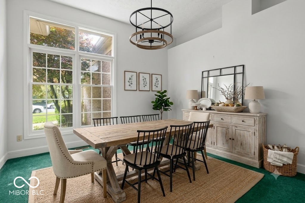 7126 Lakeside Woods Drive