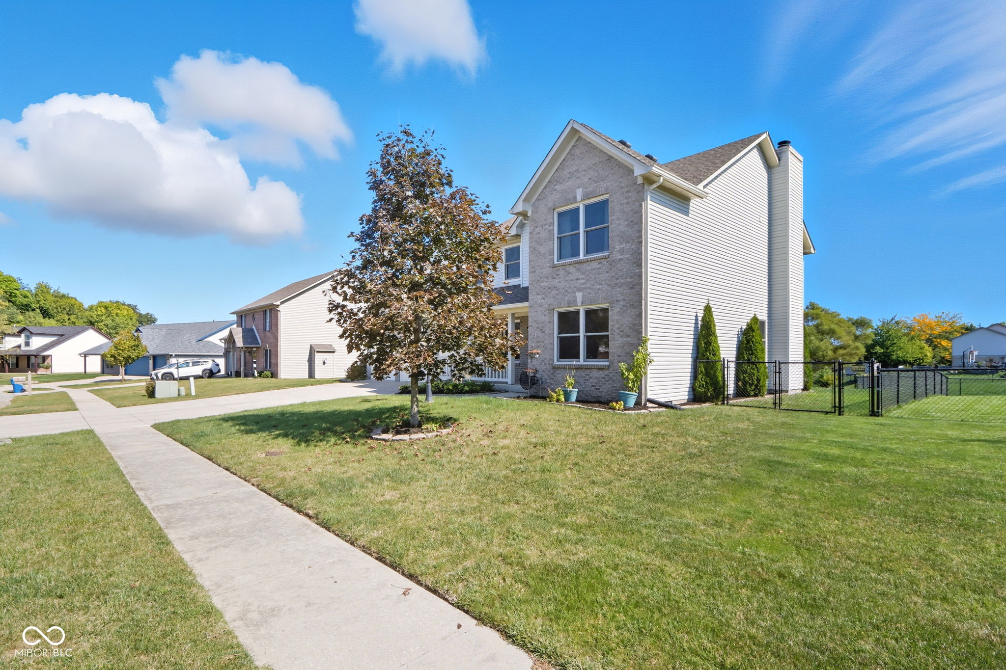 7975 Meadow Bend Circle