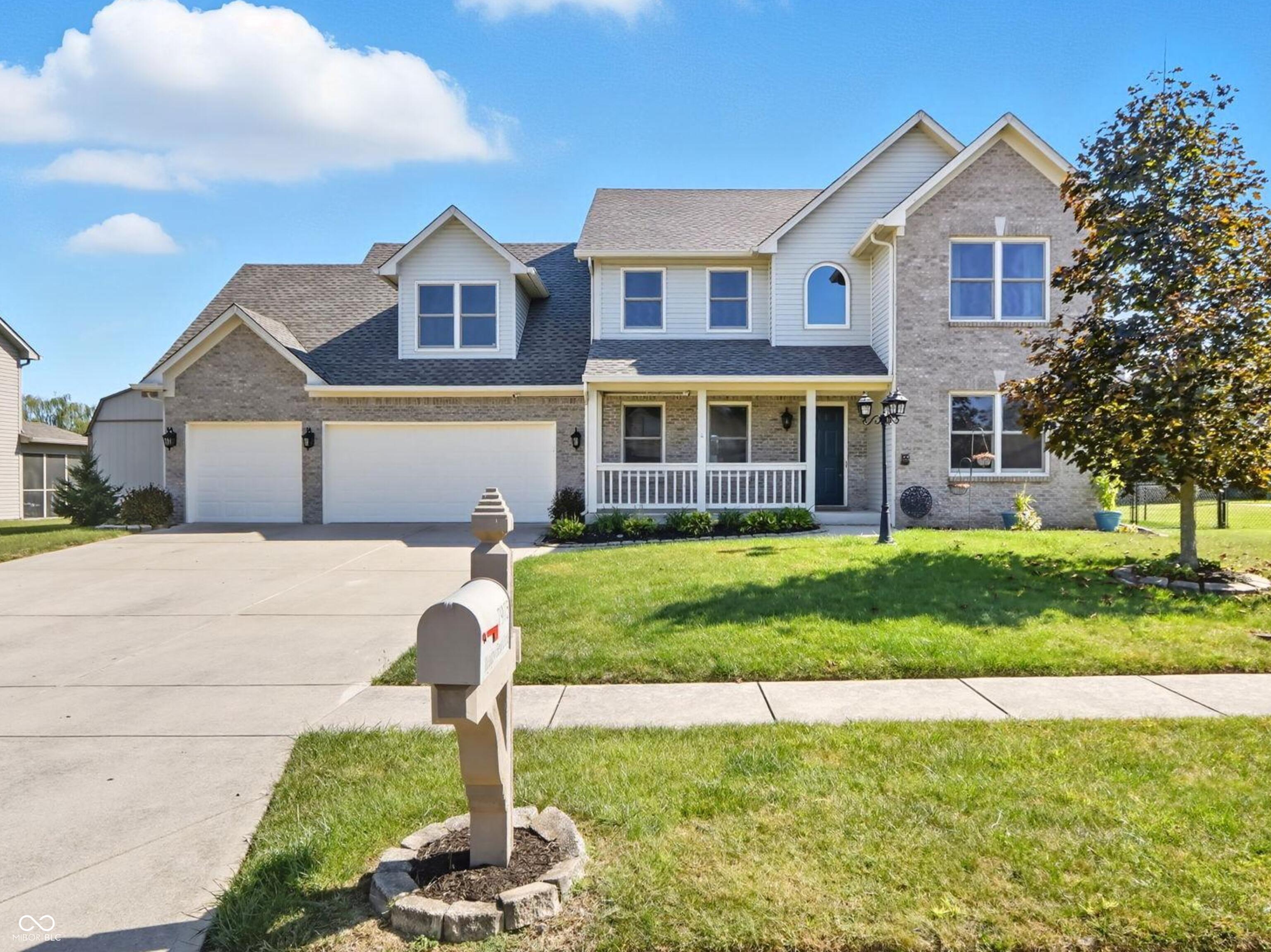 7975 Meadow Bend Circle