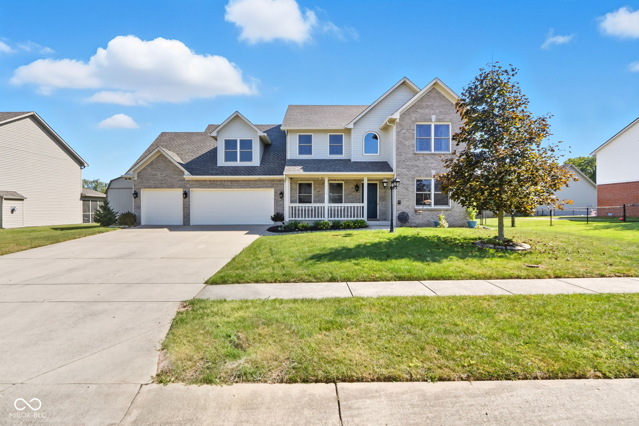 7975 Meadow Bend Circle