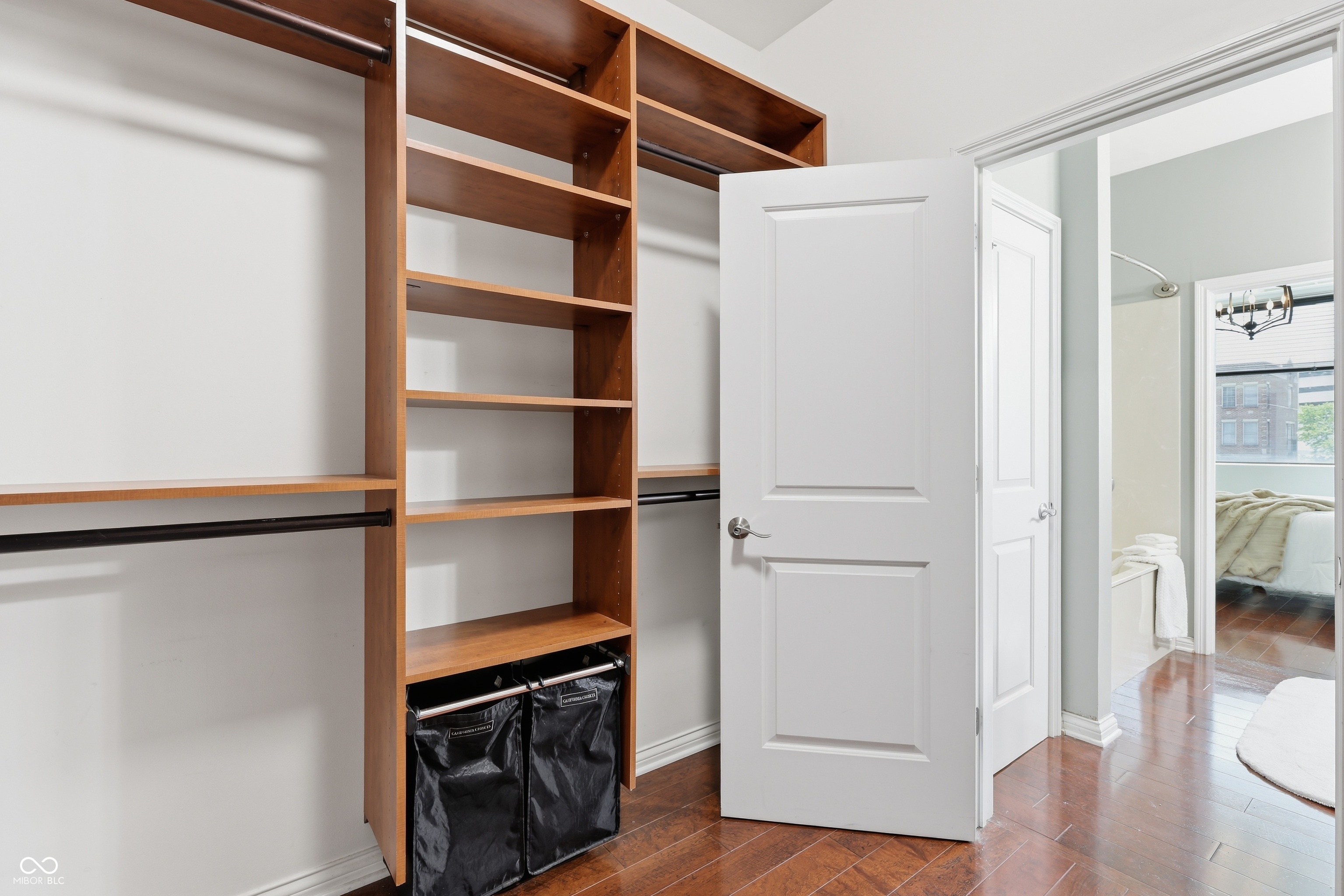 225 N New Jersey Street Unit: APT 23