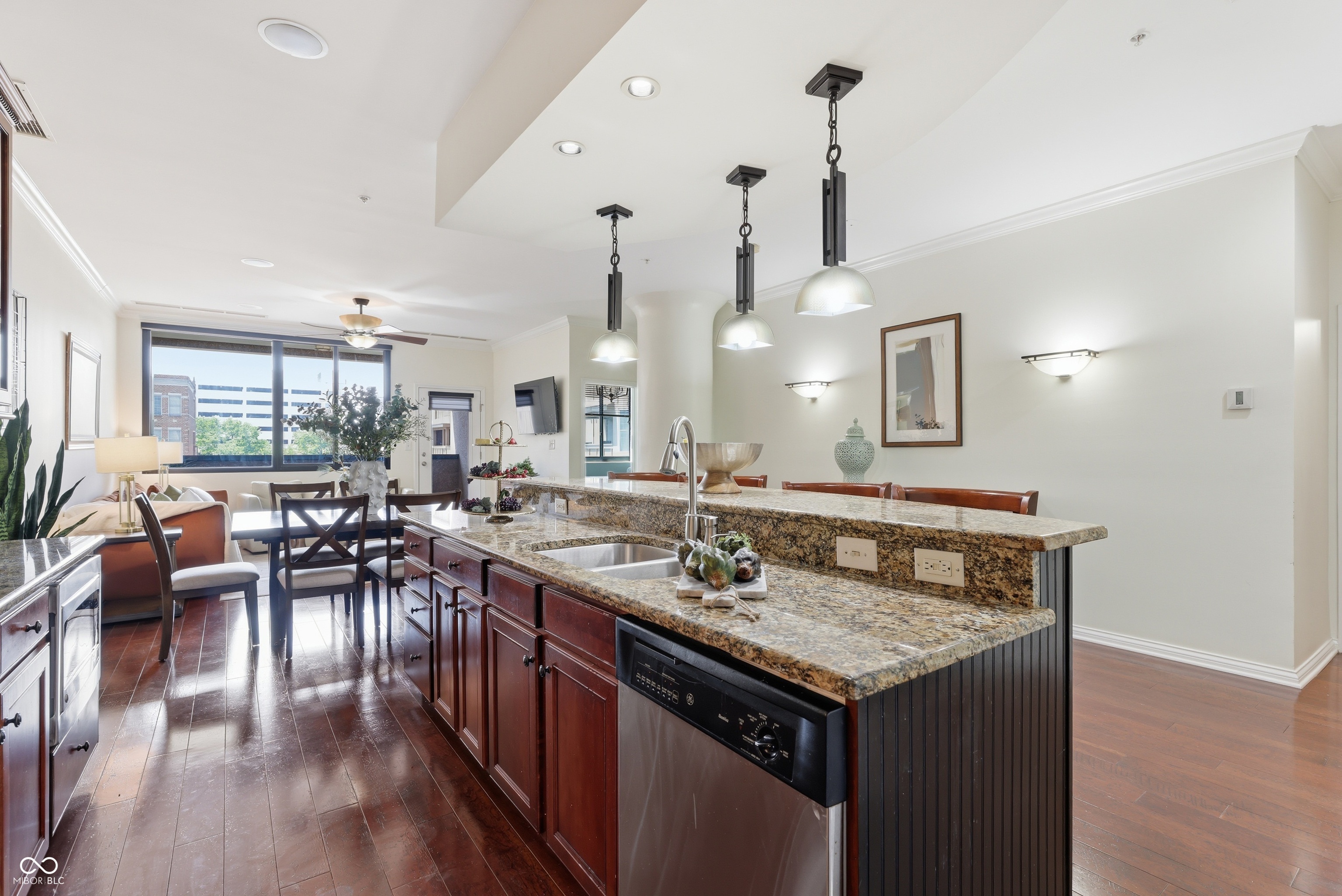 225 N New Jersey Street Unit: APT 23