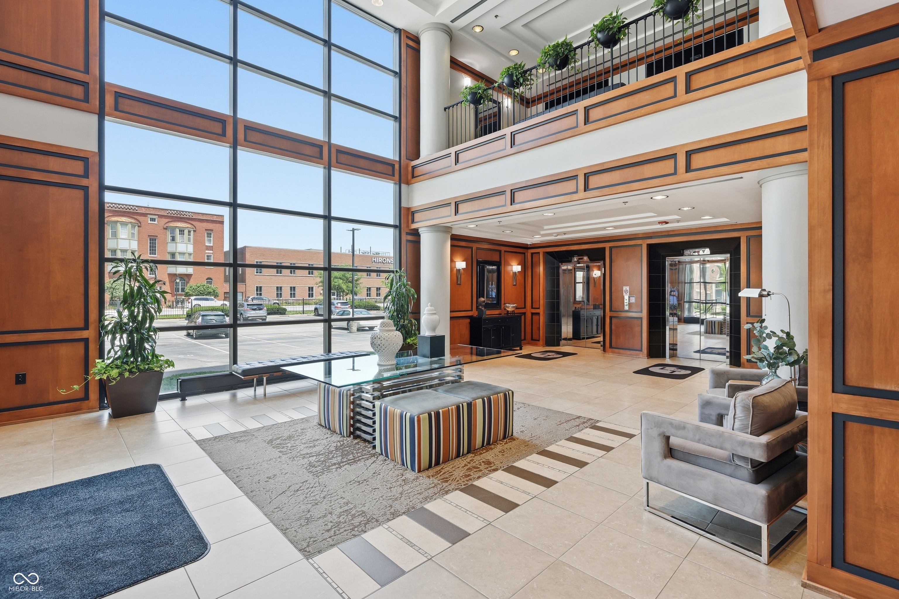 225 N New Jersey Street Unit: APT 23