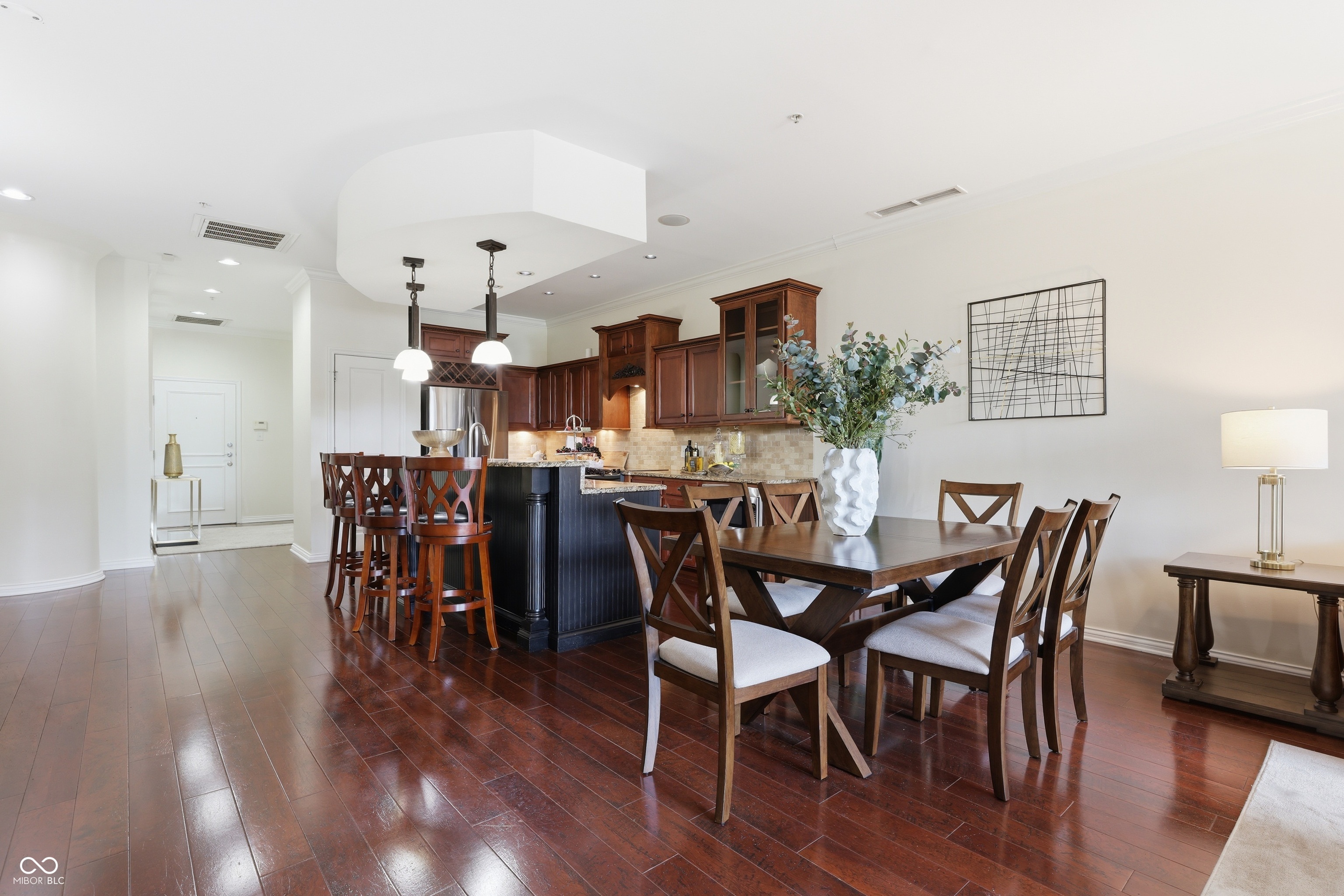 225 N New Jersey Street Unit: APT 23