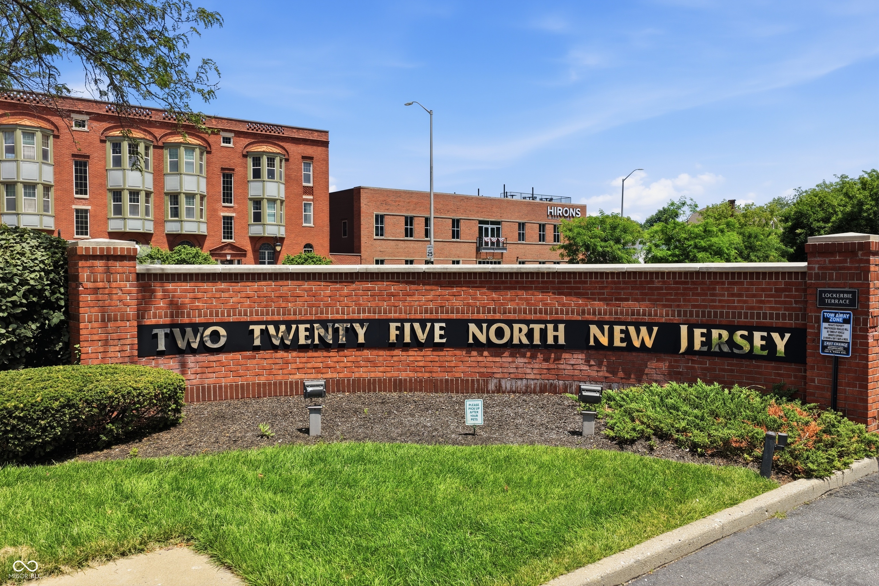 225 N New Jersey Street Unit: APT 23