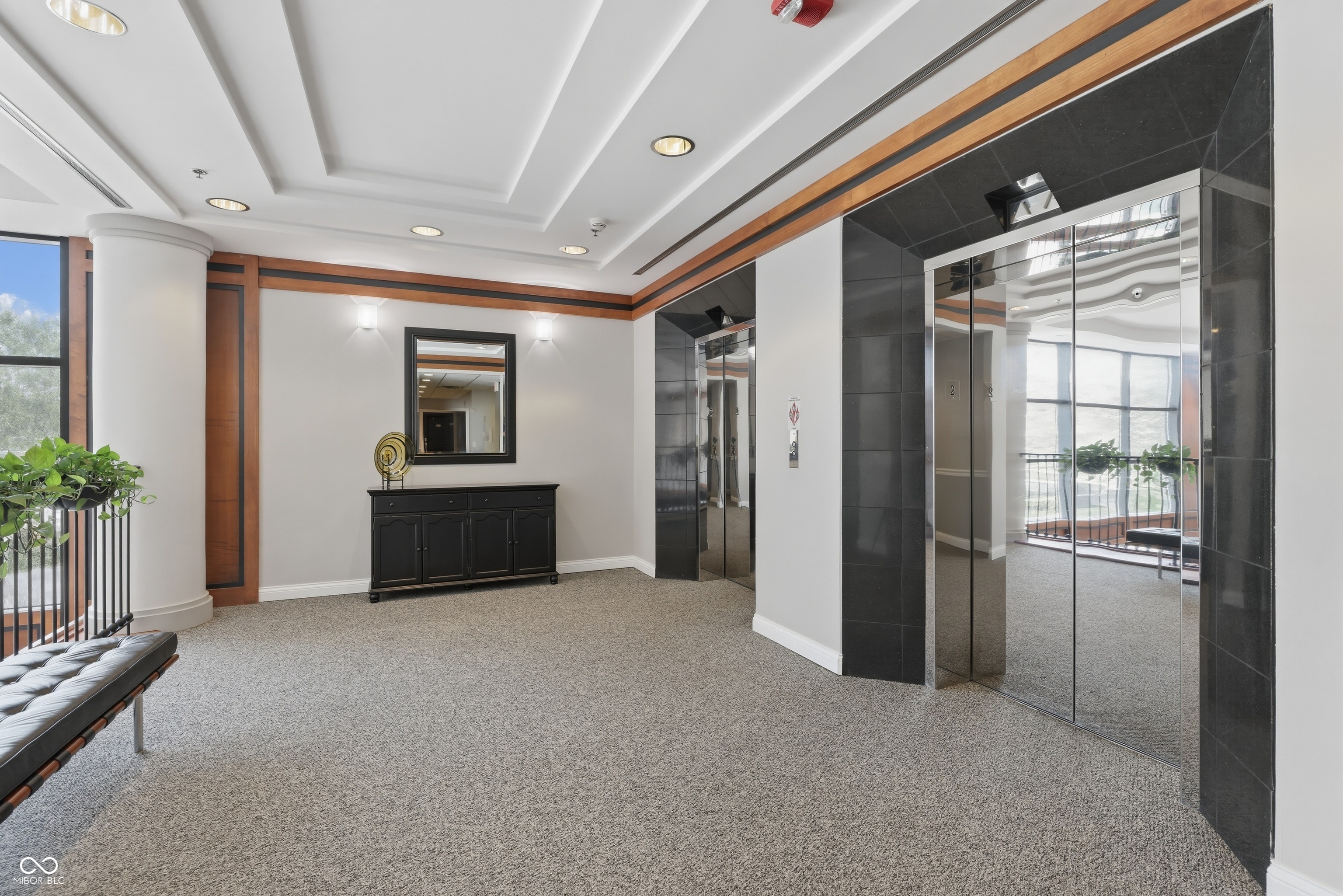 225 N New Jersey Street Unit: APT 23