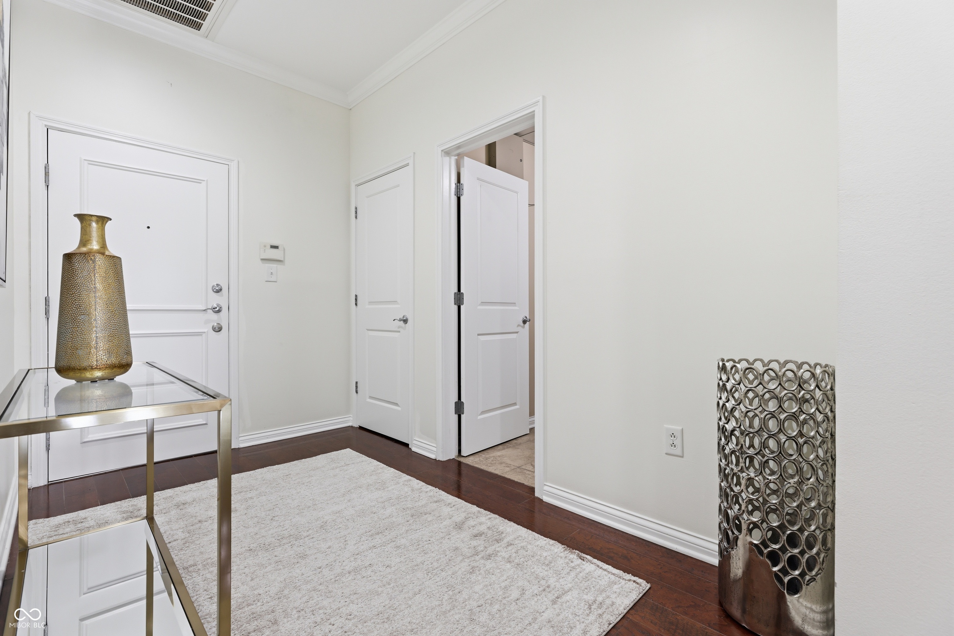 225 N New Jersey Street Unit: APT 23