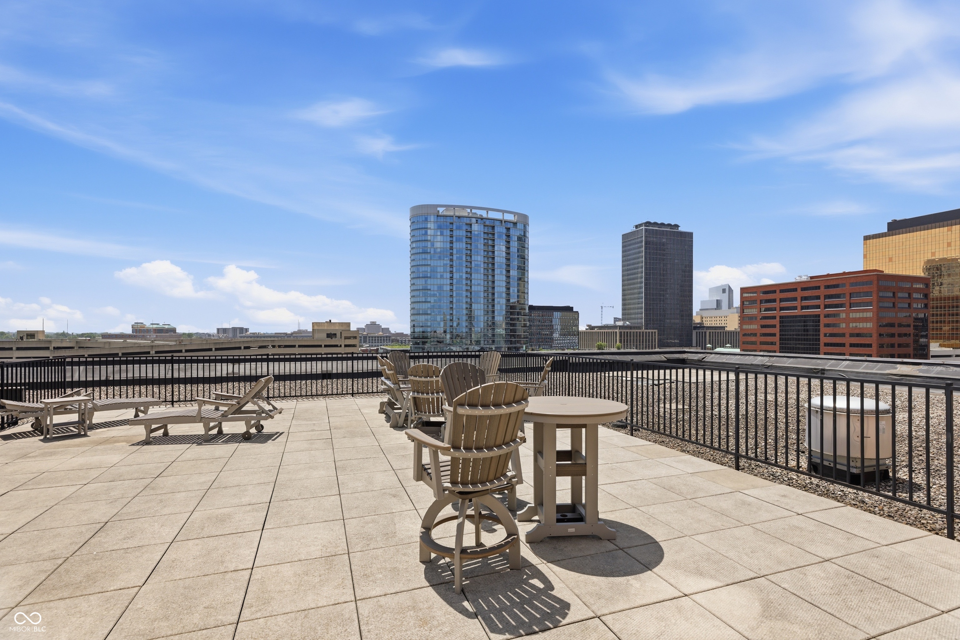 225 N New Jersey Street Unit: APT 23