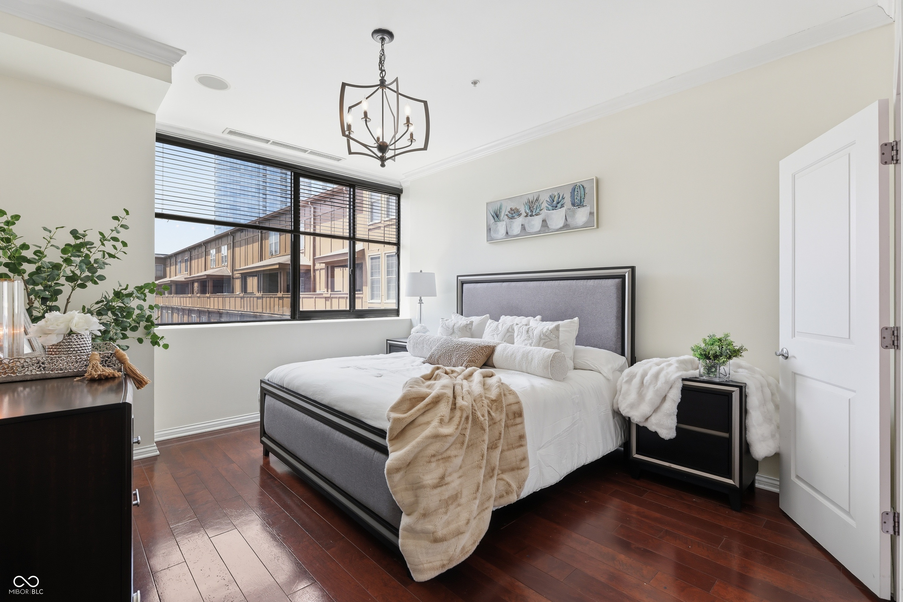 225 N New Jersey Street Unit: APT 23