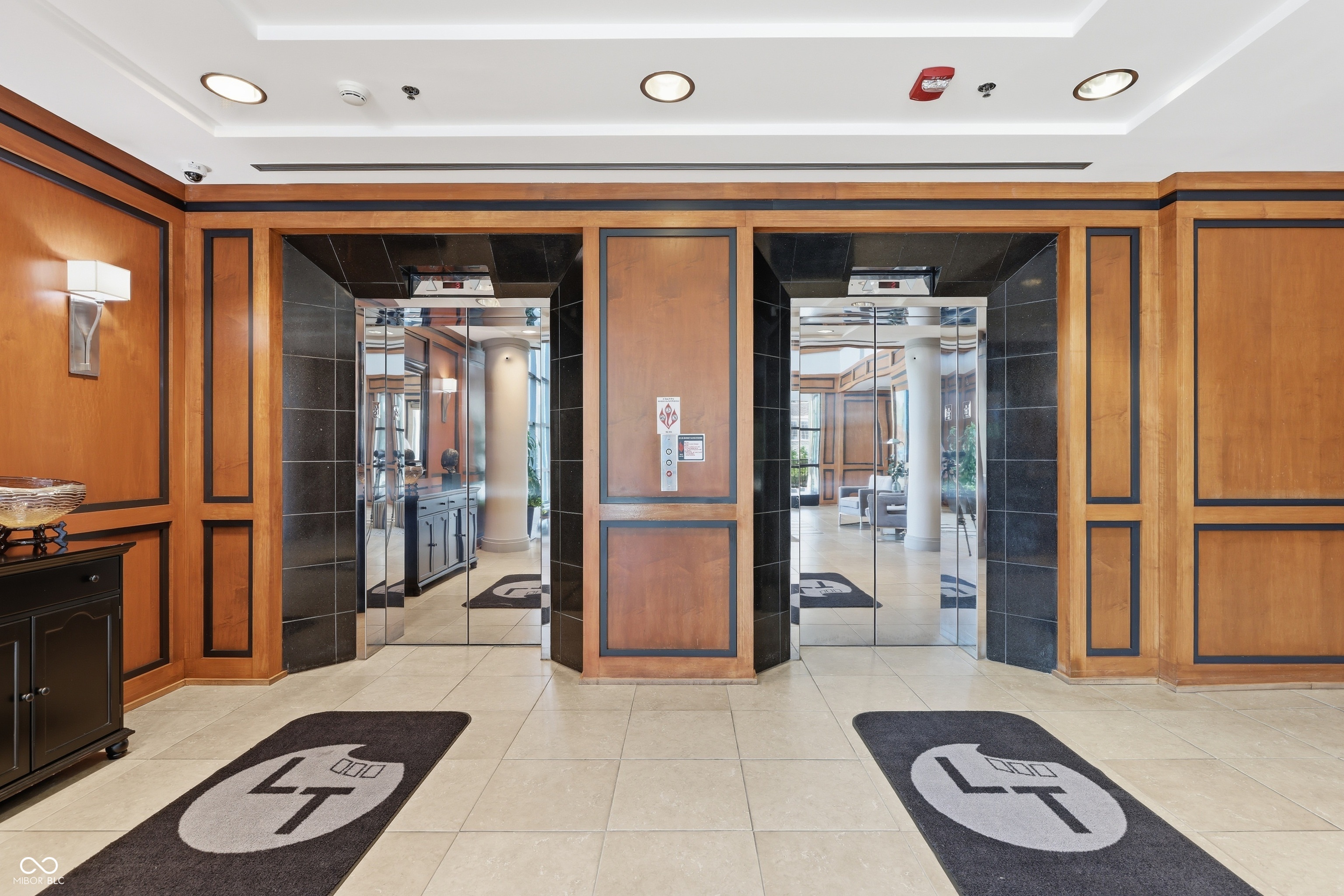 225 N New Jersey Street Unit: APT 23