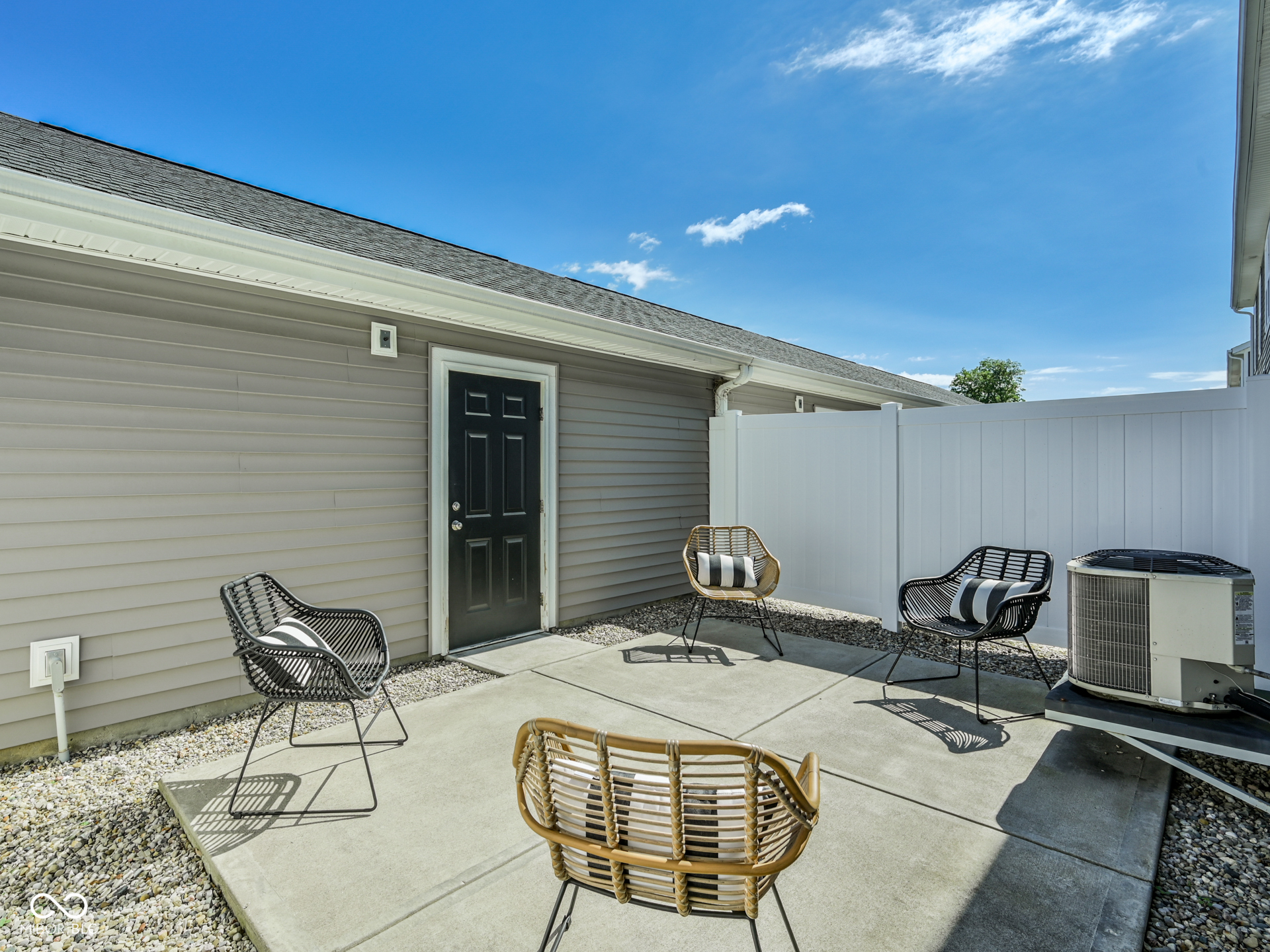 3564 Thomas Jefferson Street