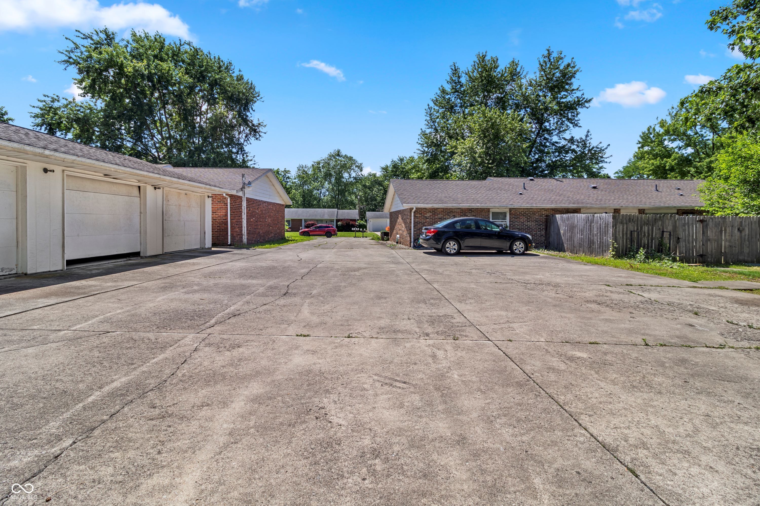 5308 5310 Hemlock