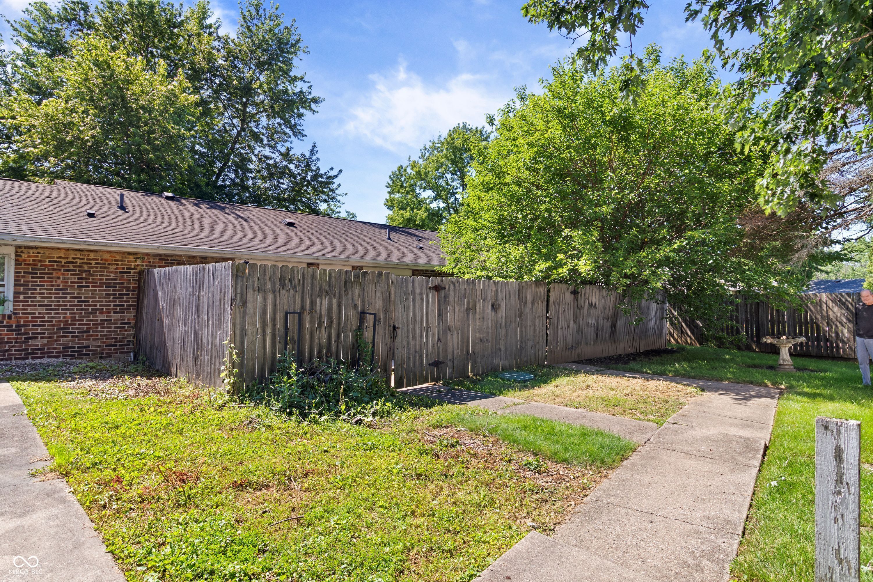 5308 5310 Hemlock