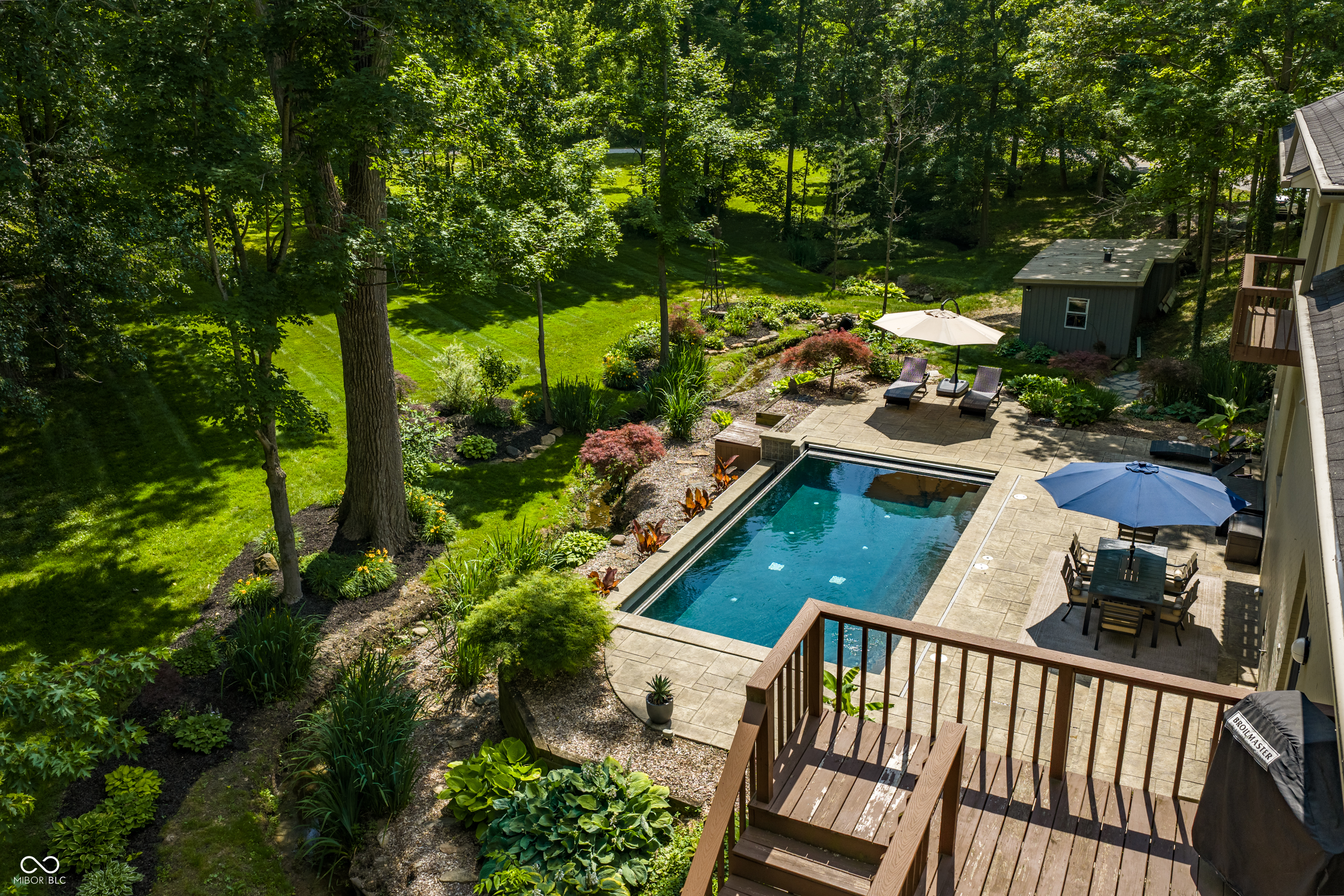 8040 88th Street W