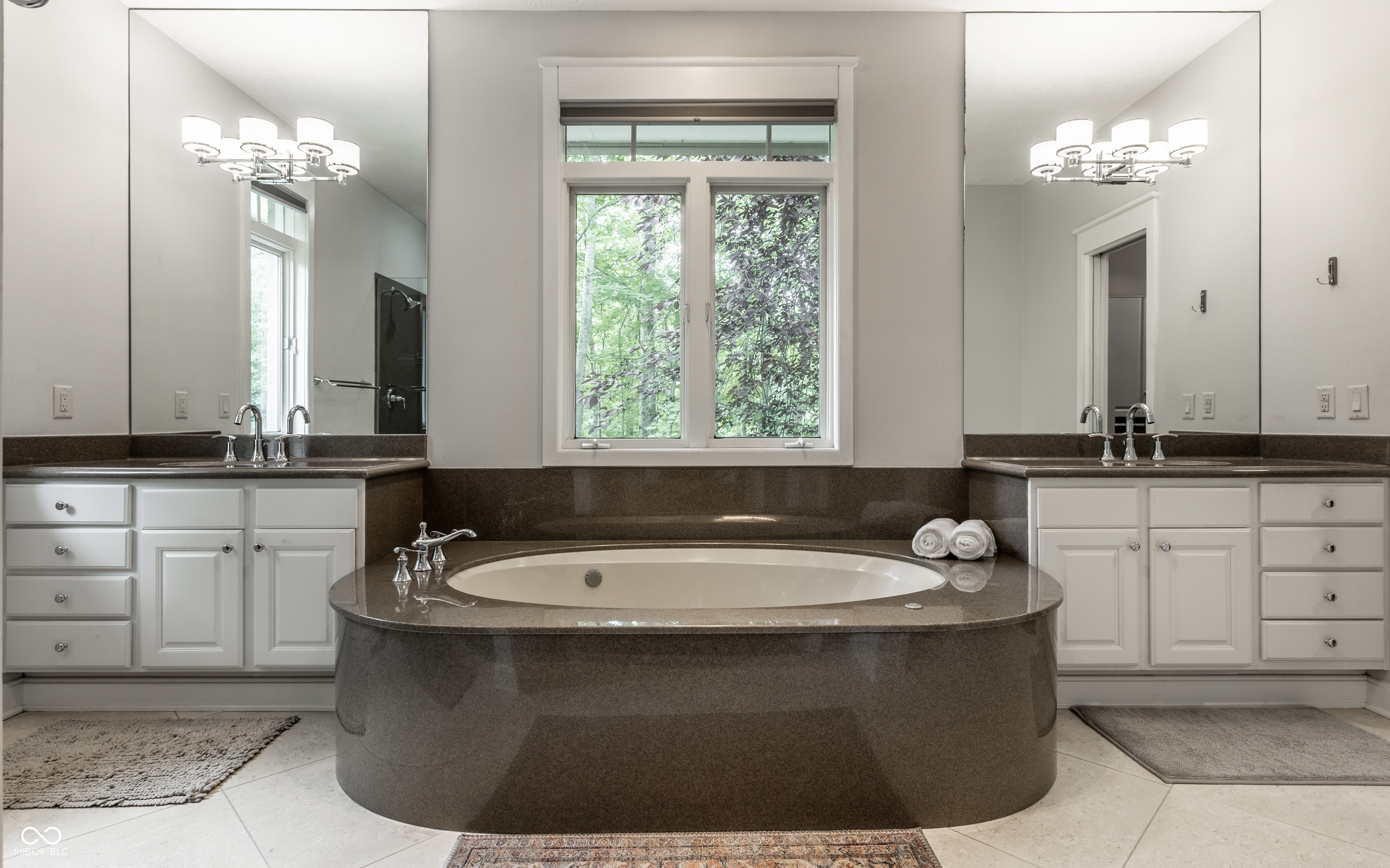 8040 88th Street W