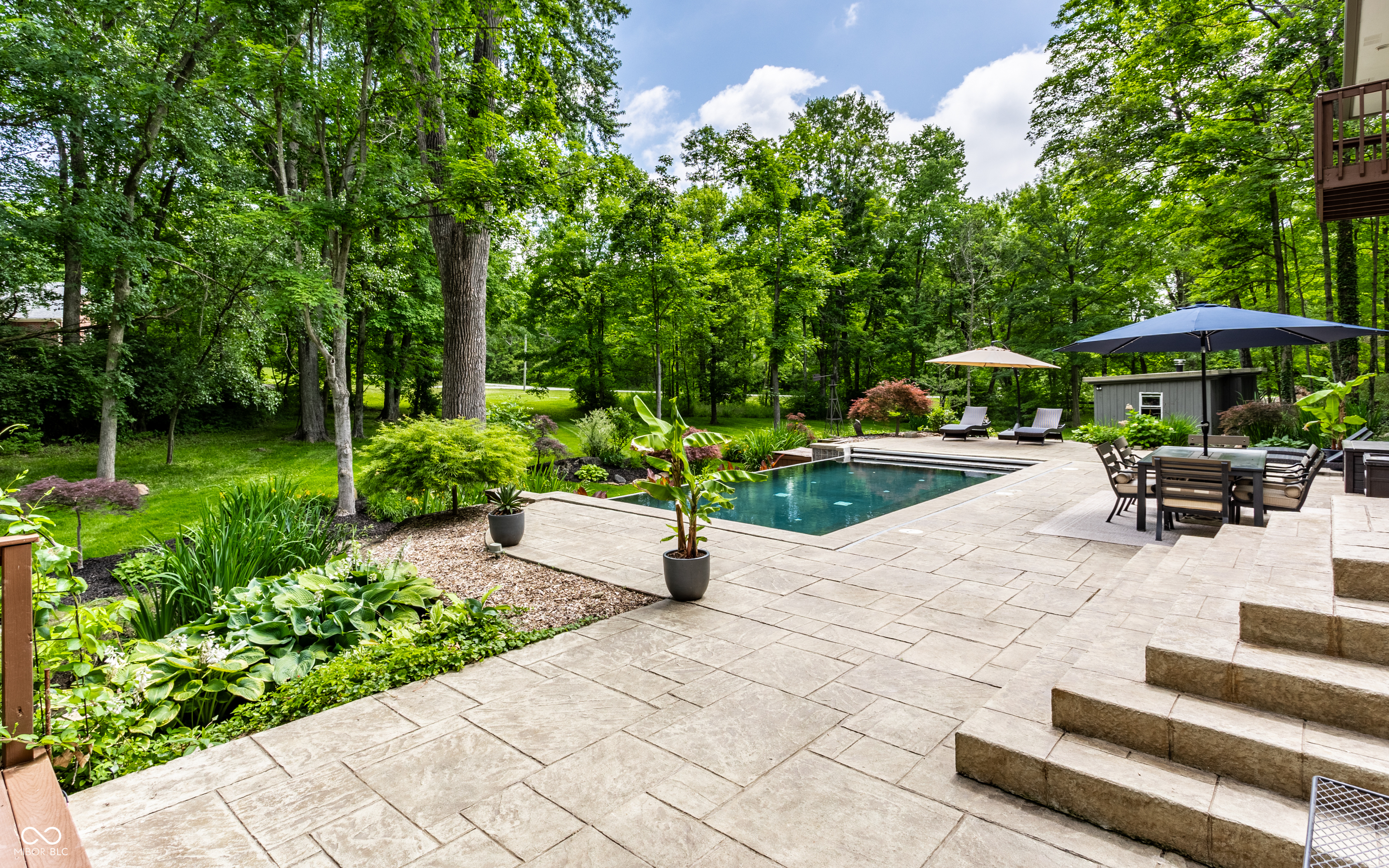 8040 88th Street W