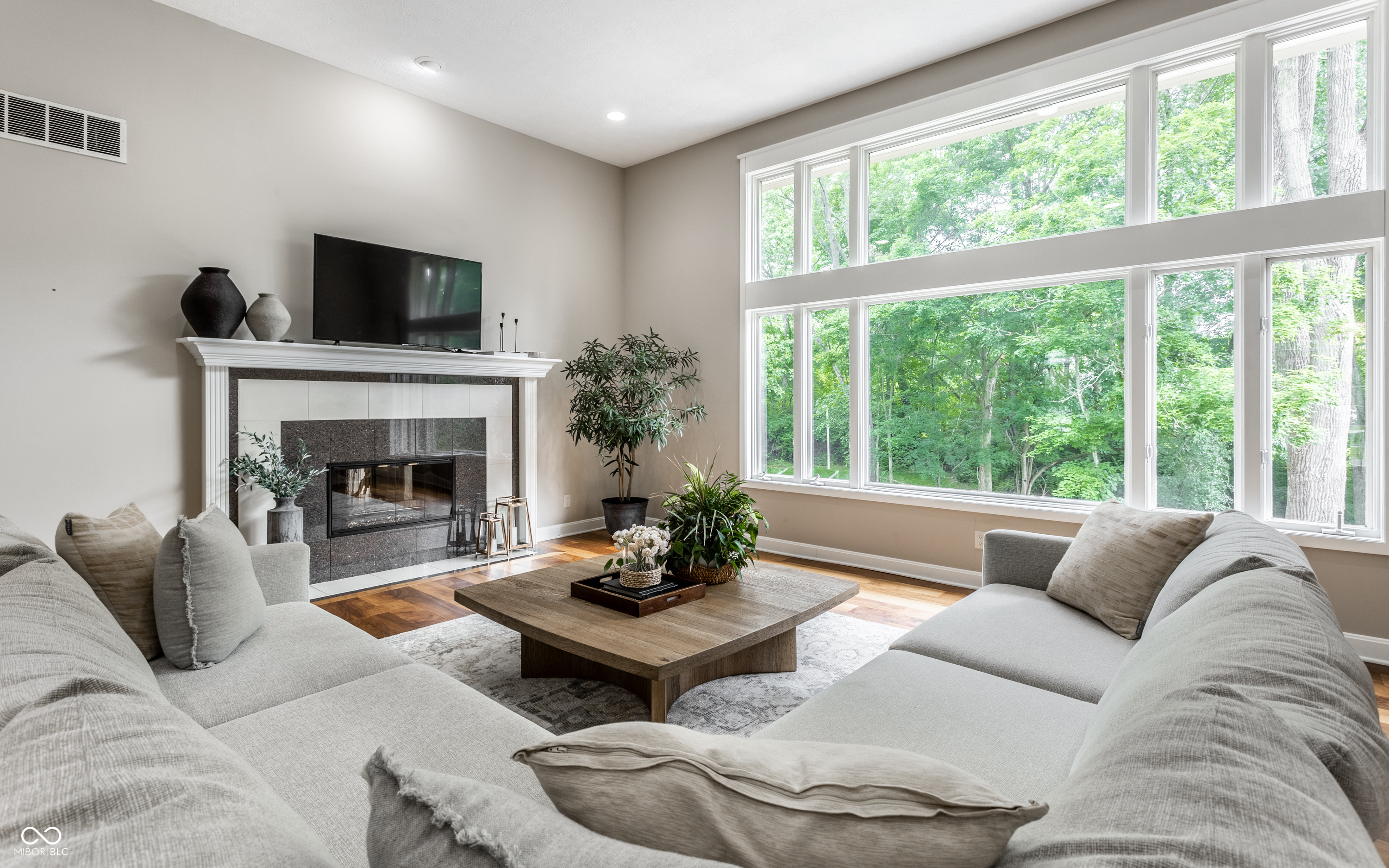 8040 88th Street W