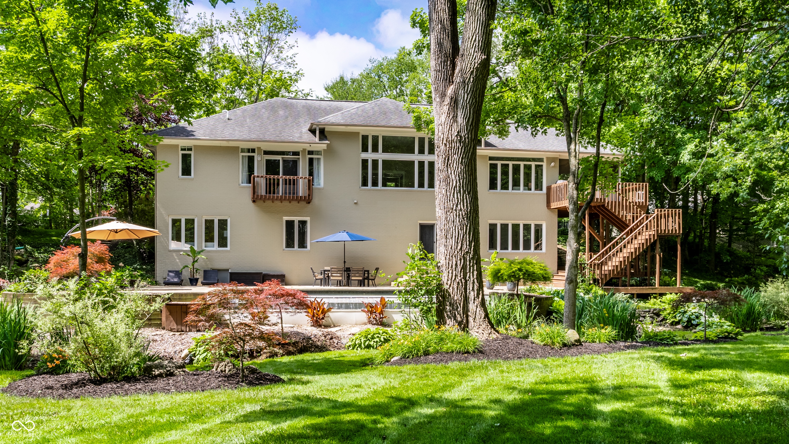 8040 88th Street W