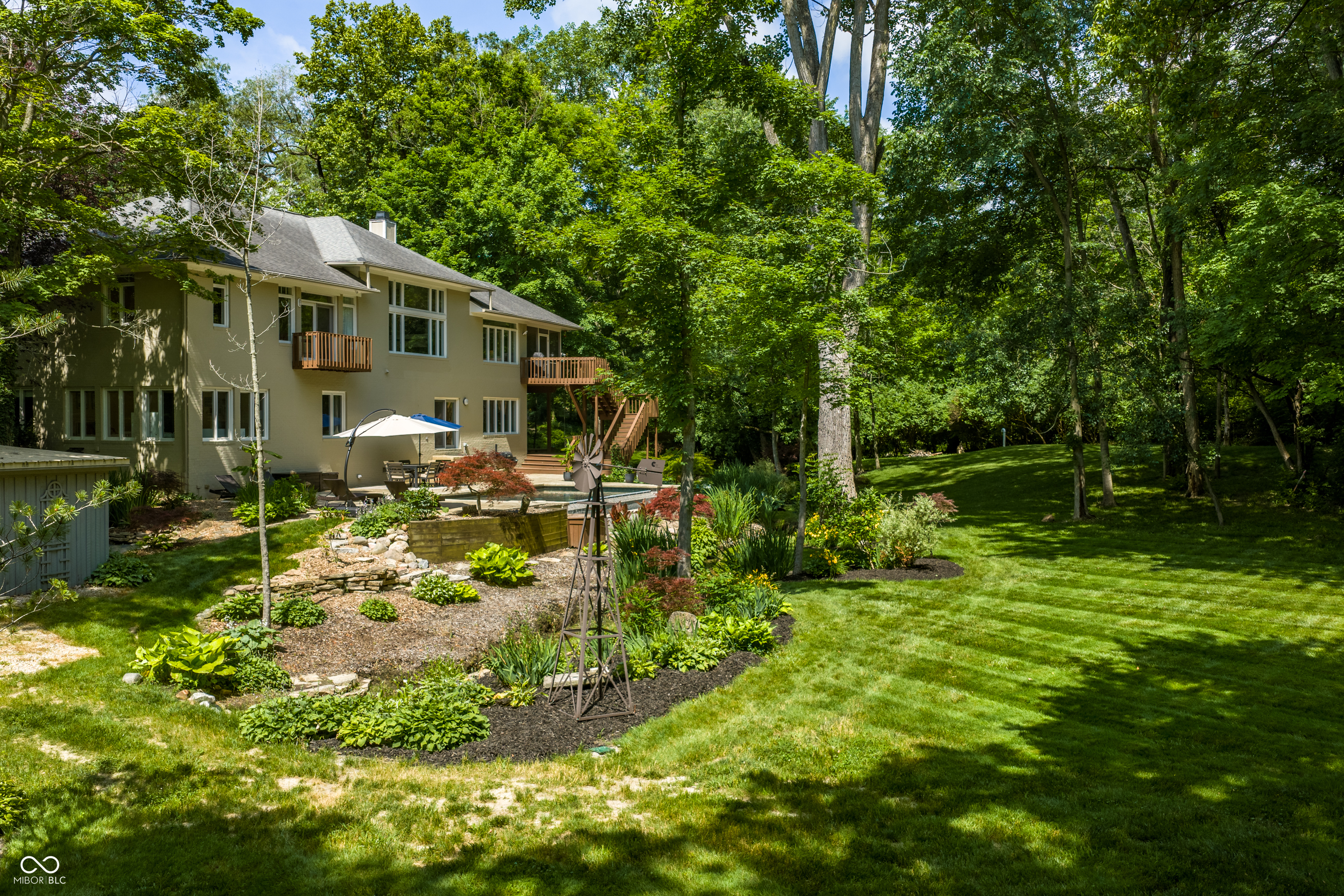 8040 88th Street W