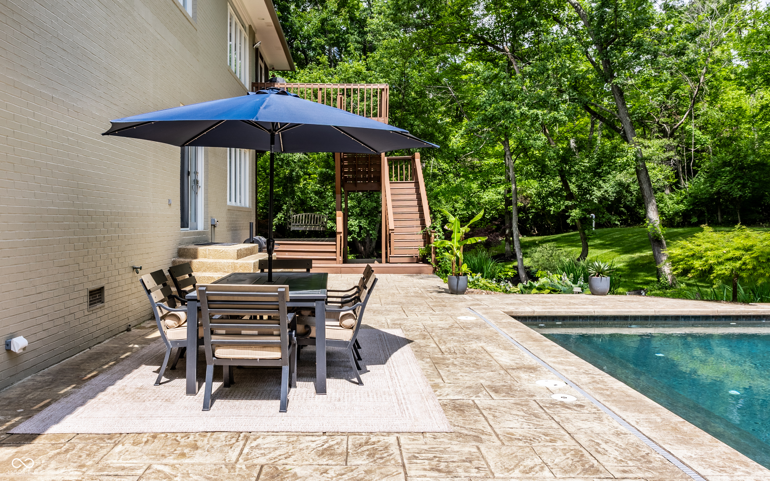 8040 88th Street W