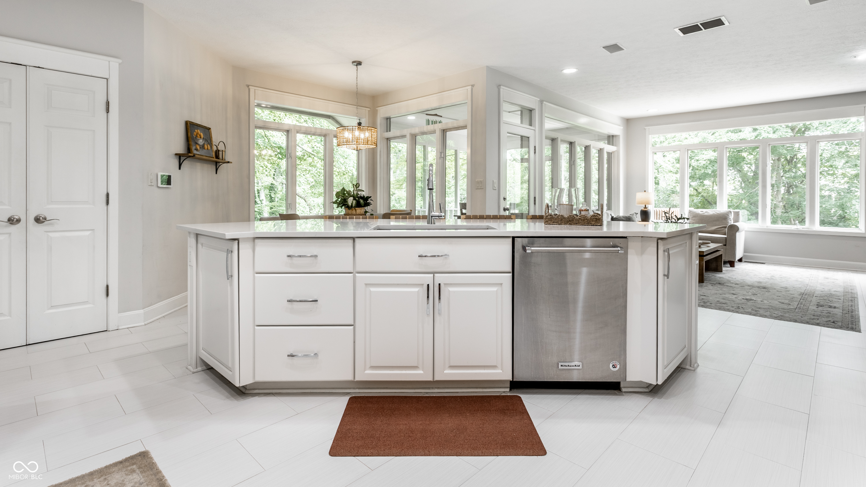 8040 88th Street W