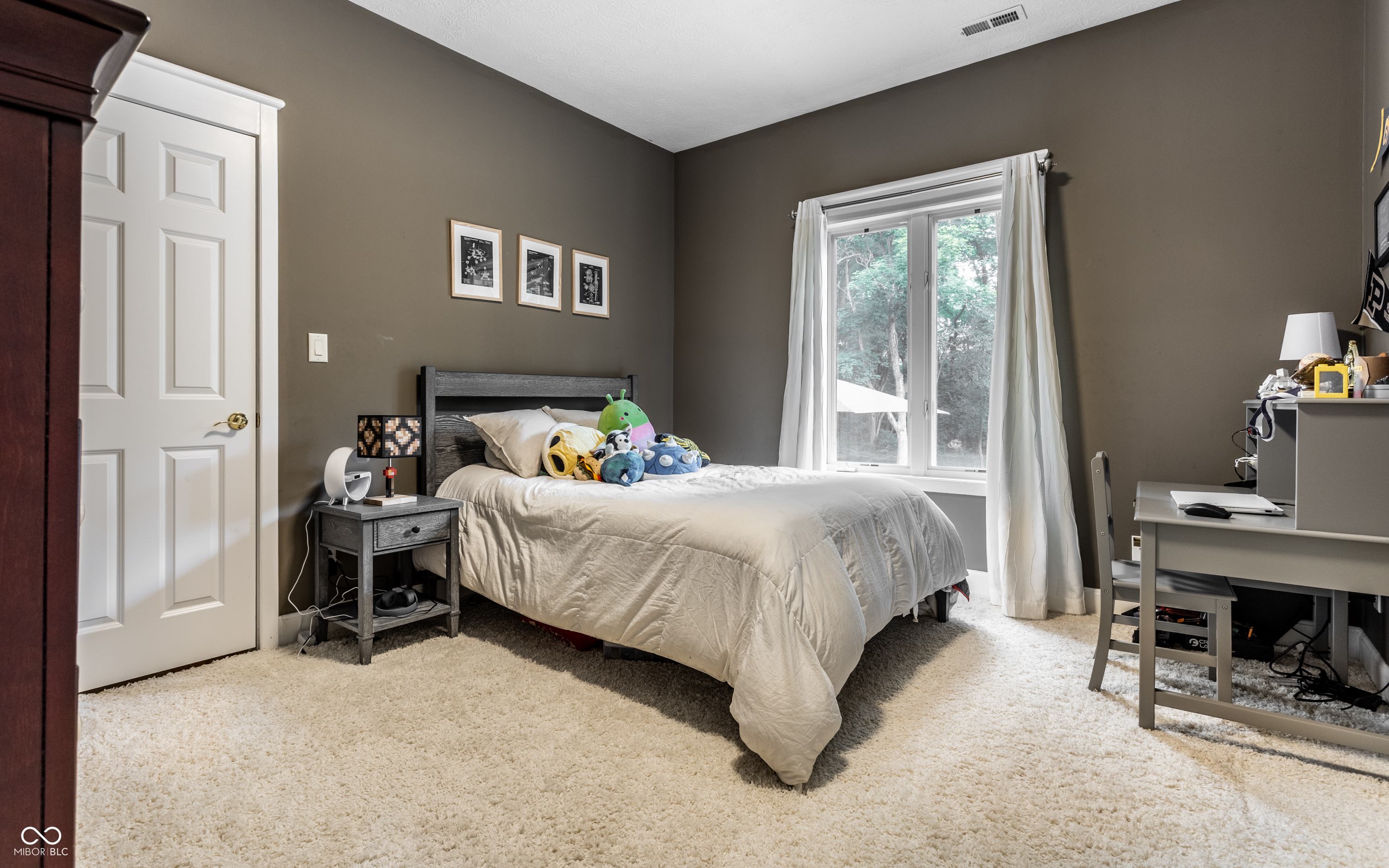 8040 88th Street W
