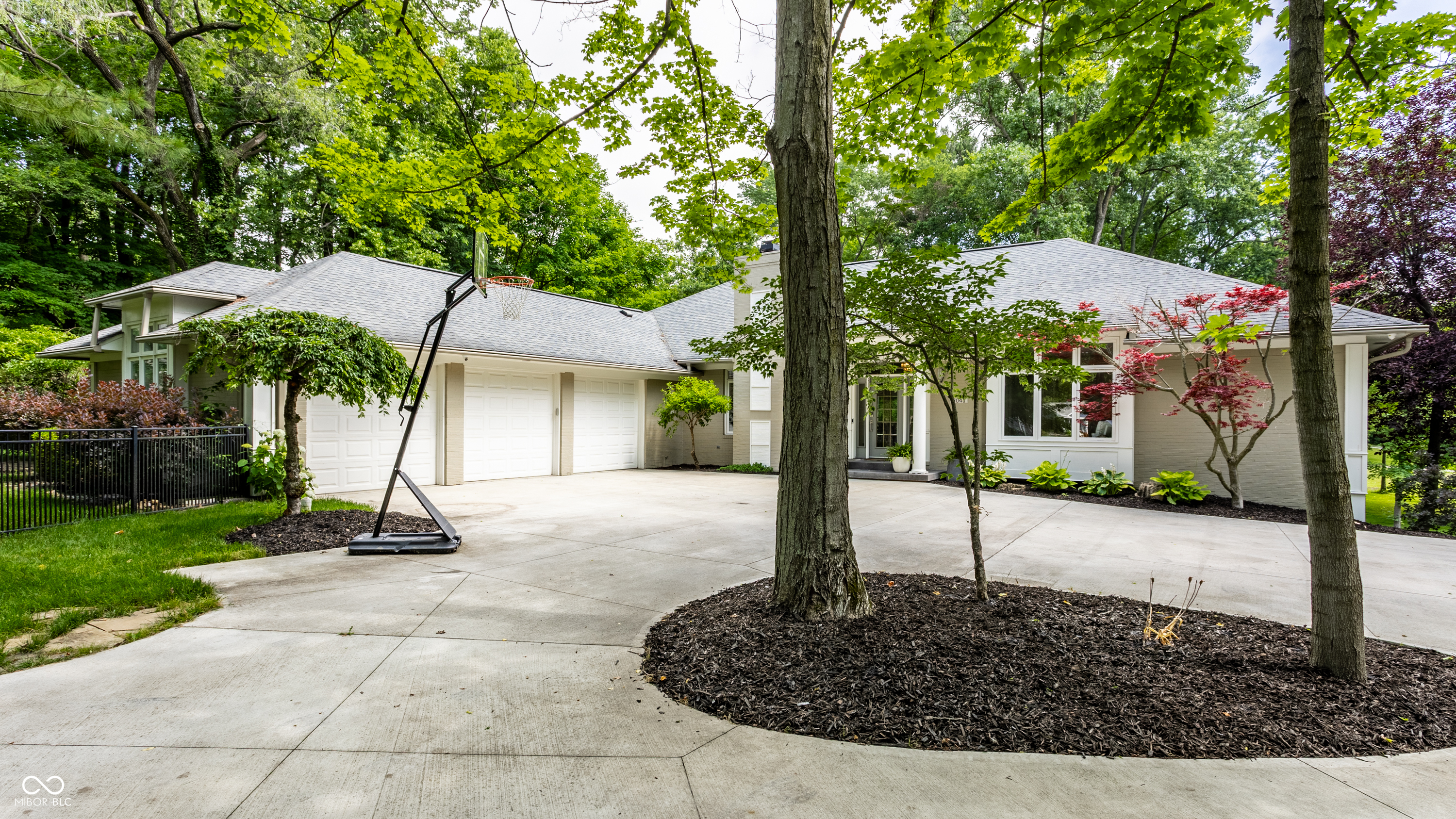 8040 88th Street W
