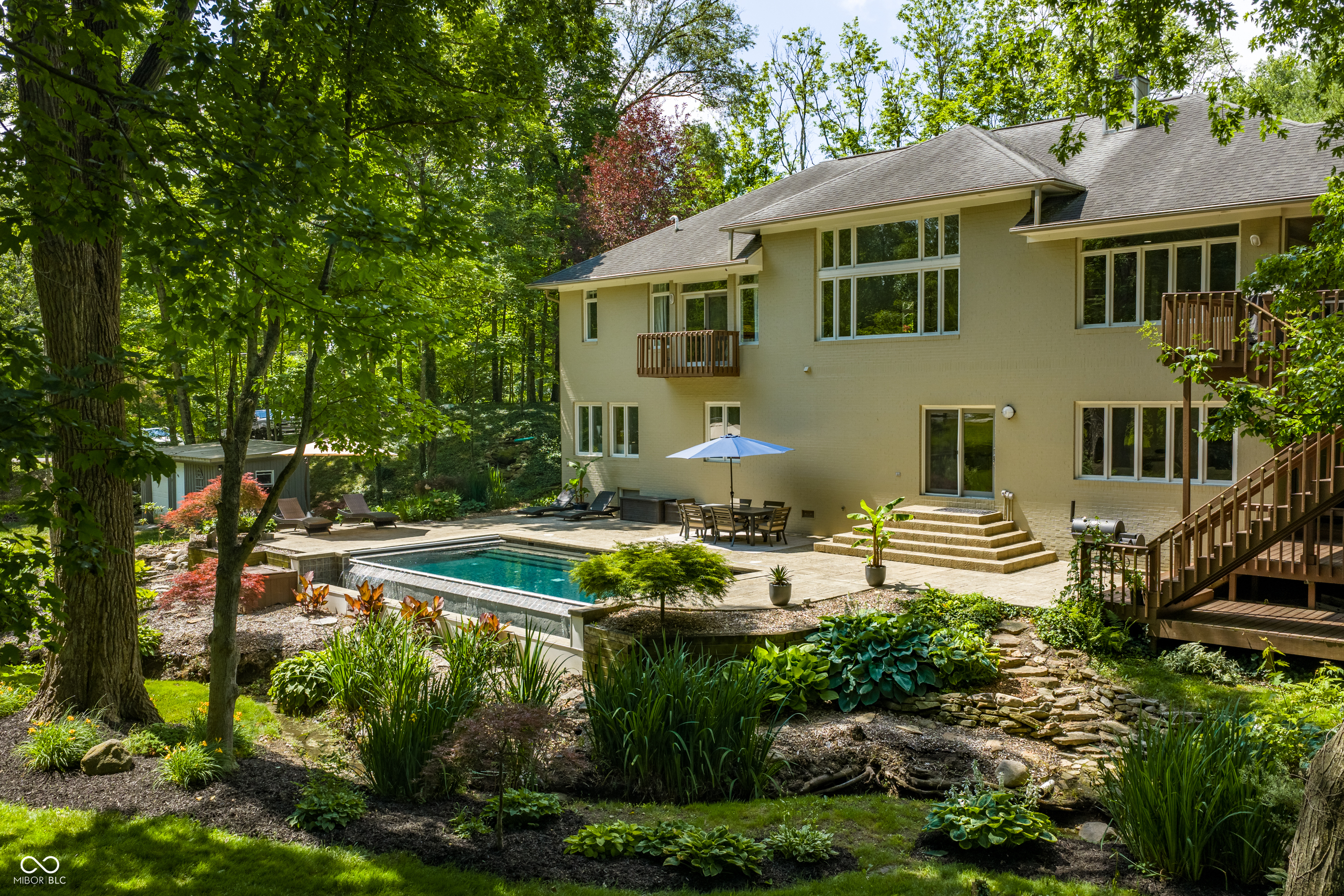 8040 88th Street W