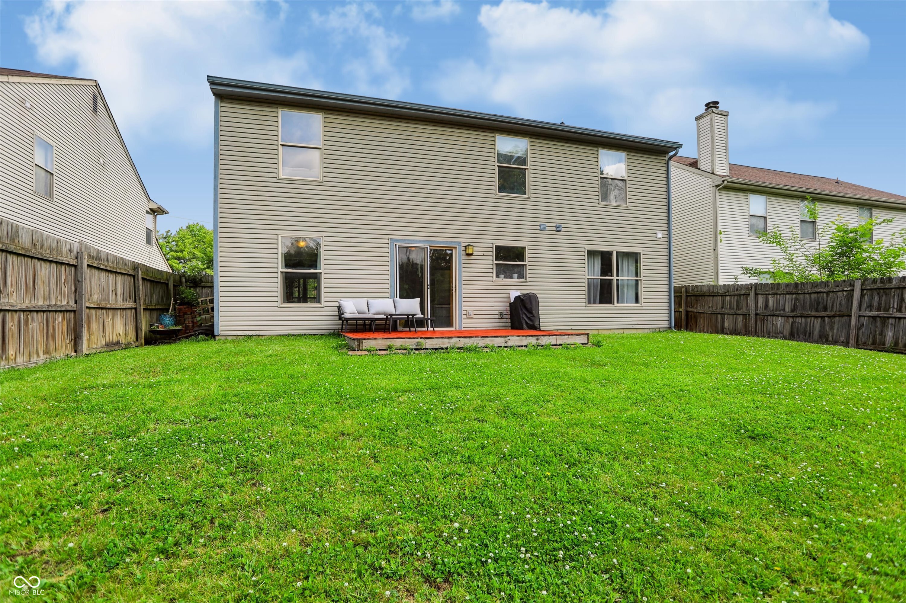 6105 Lakeside Manor Avenue