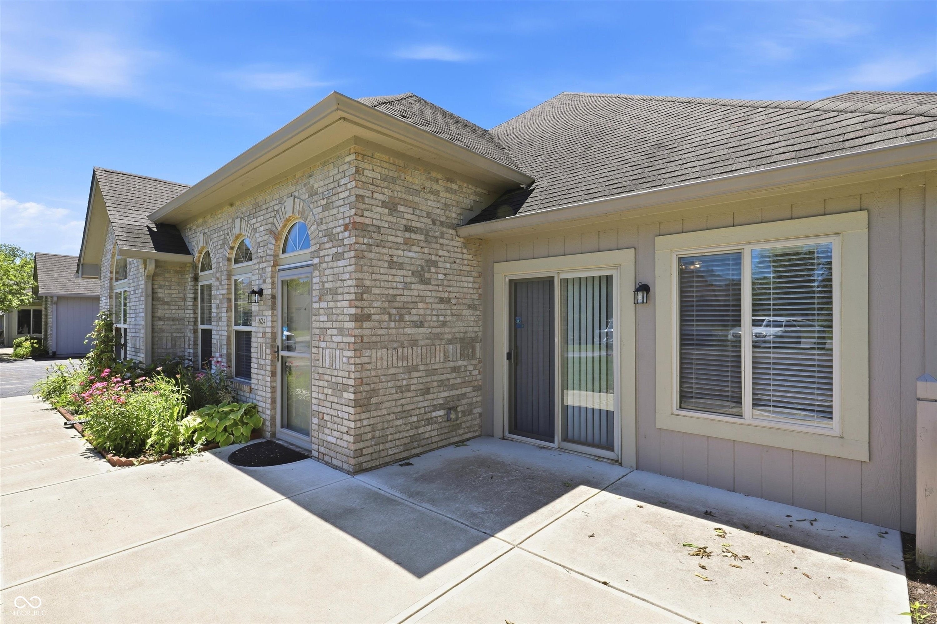 4824 Bridgefield Drive