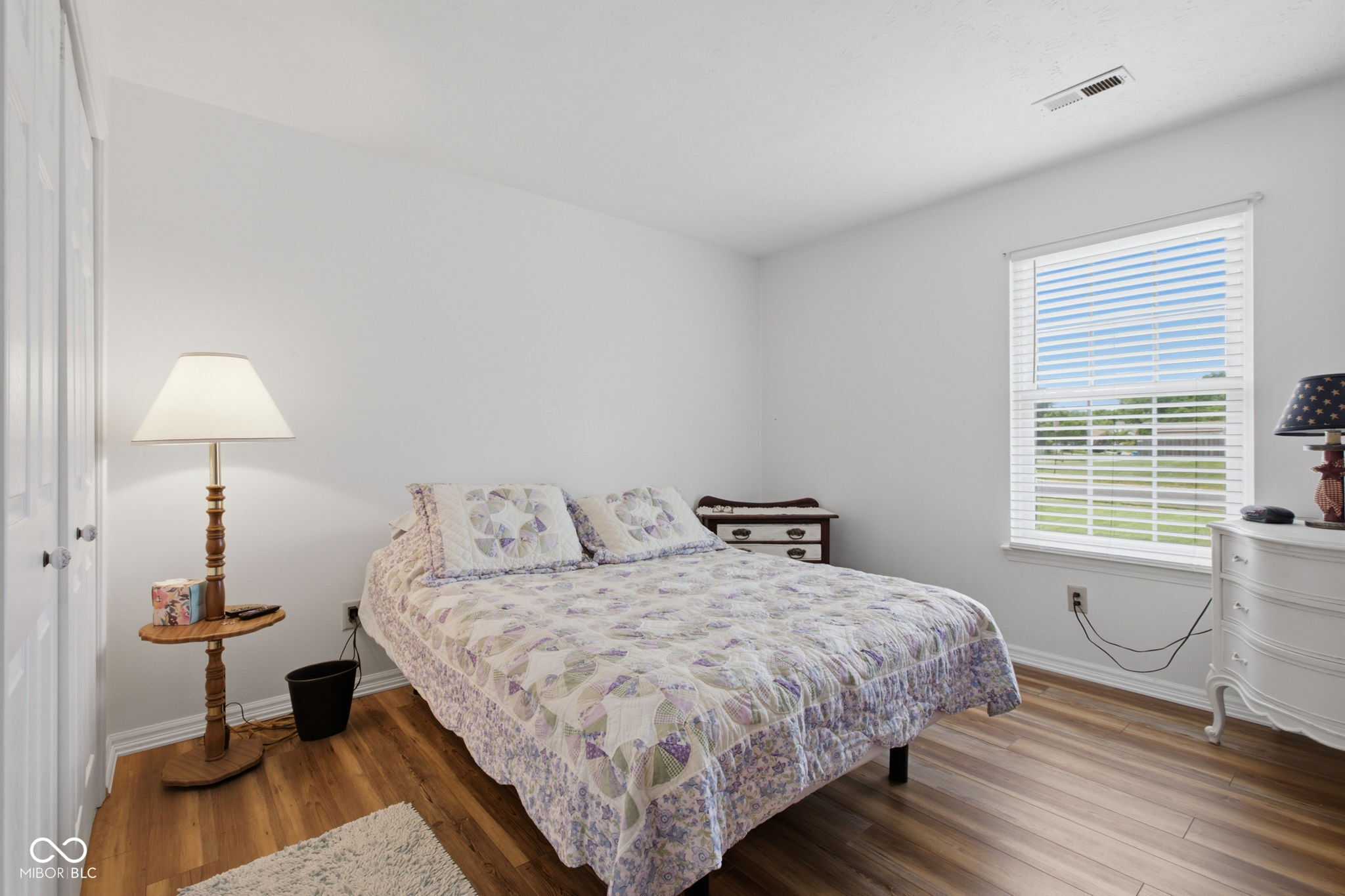 5473 Kelly Anne Way