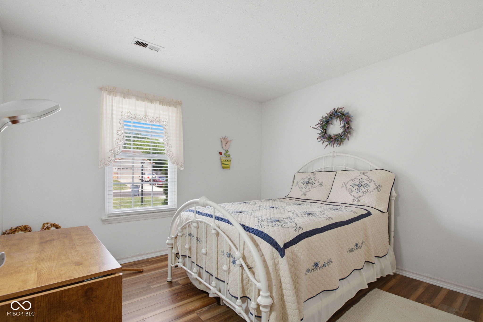 5473 Kelly Anne Way