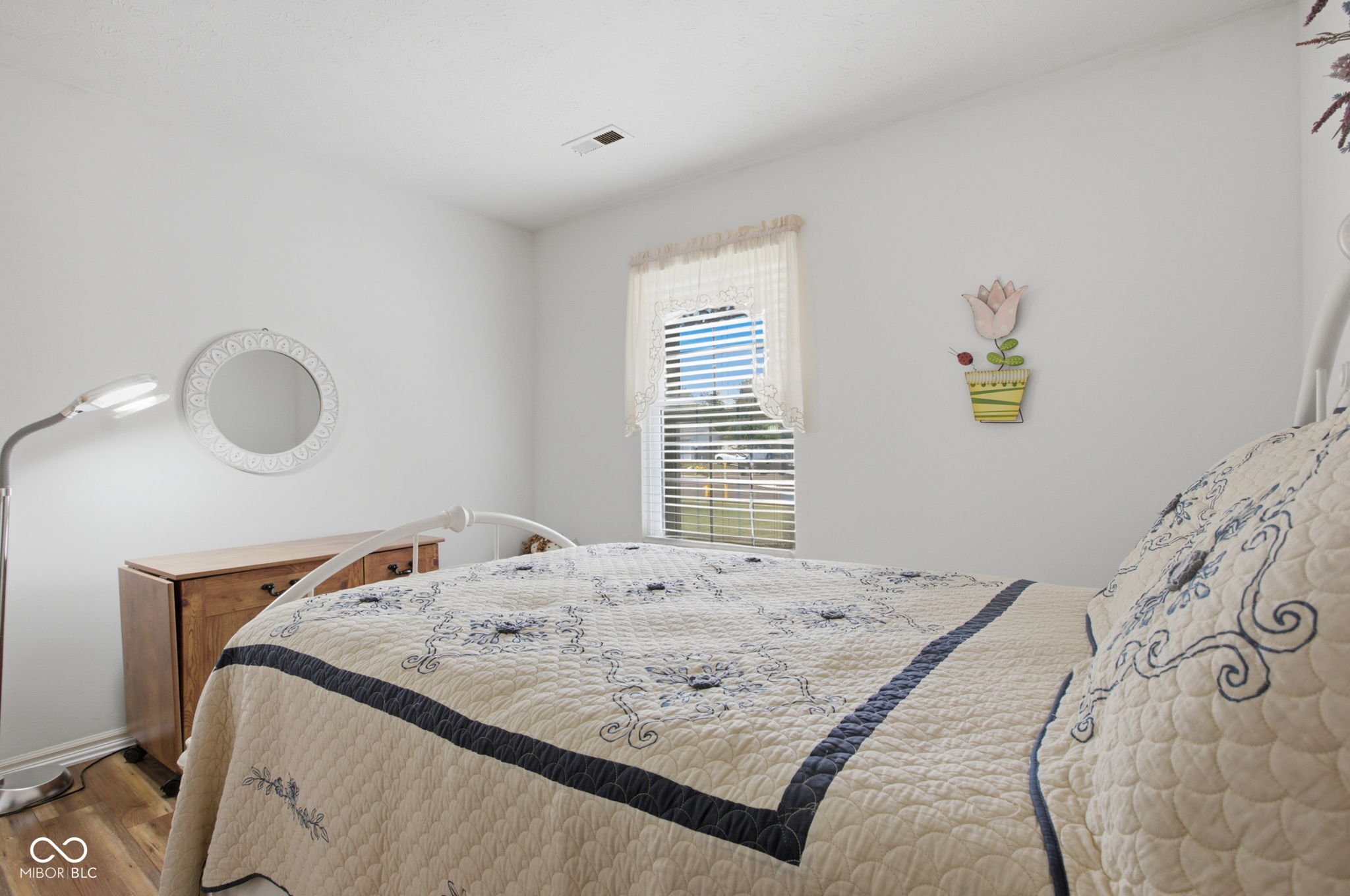 5473 Kelly Anne Way