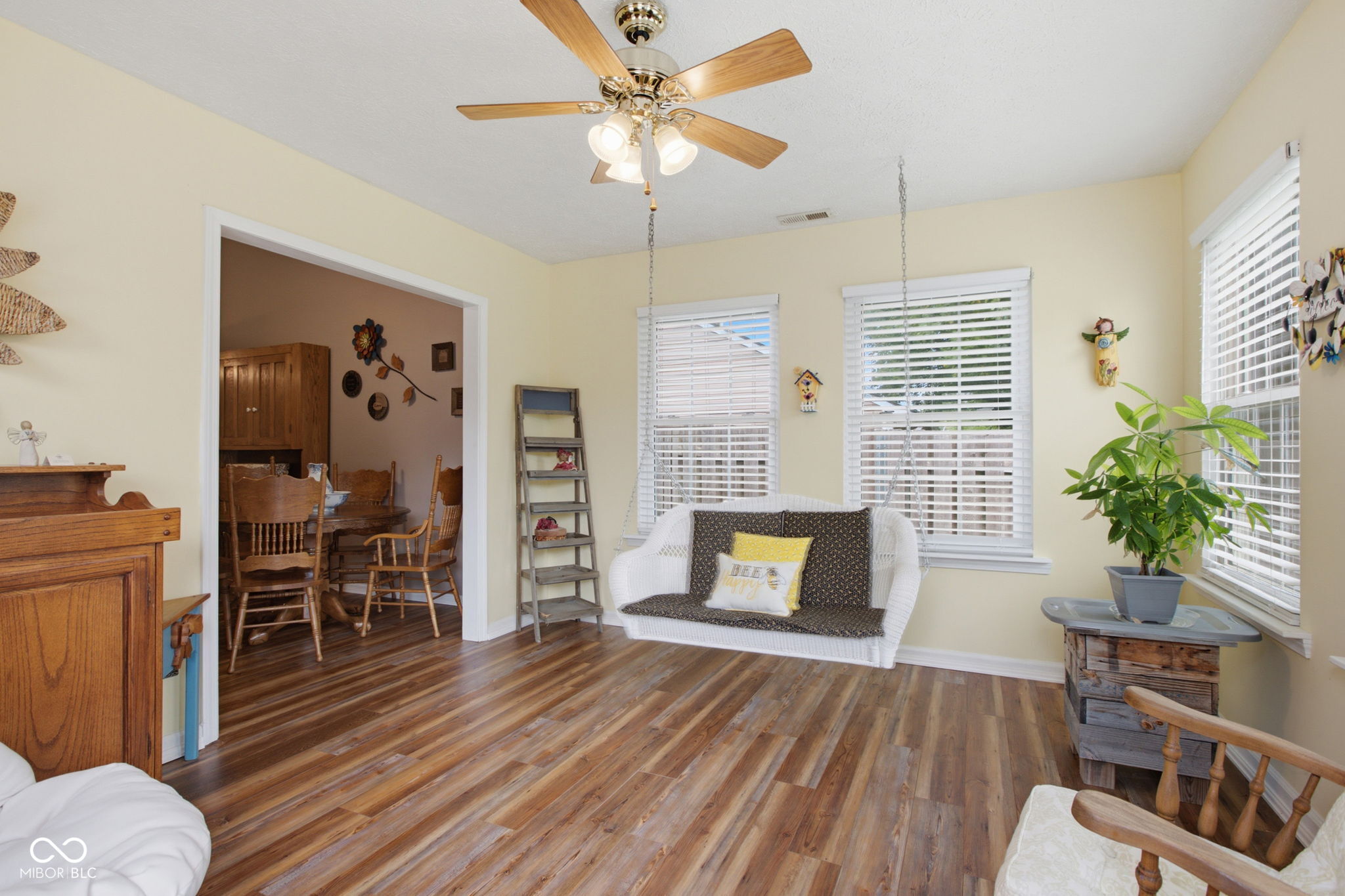 5473 Kelly Anne Way
