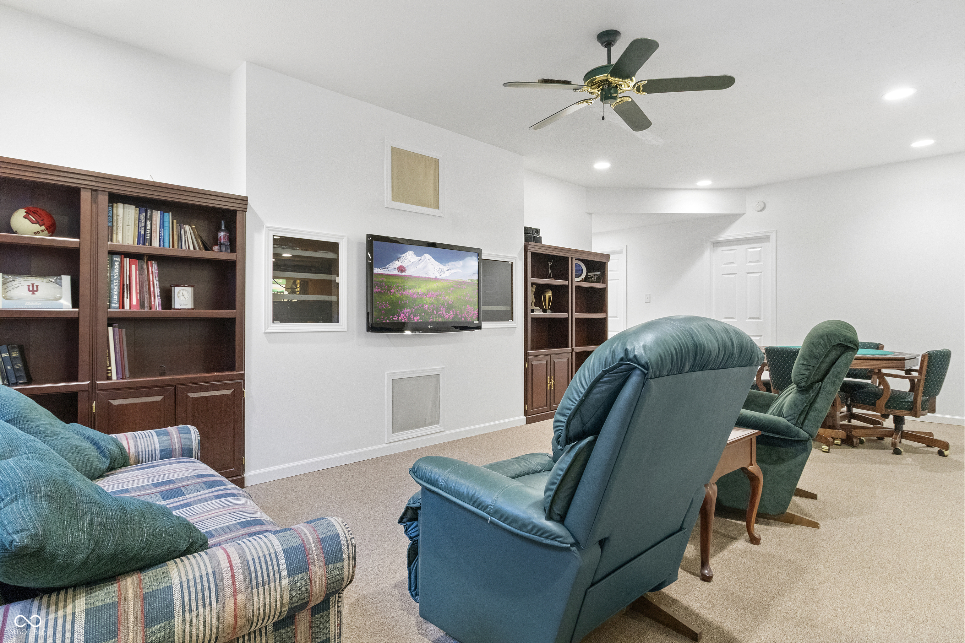 5518 Hammock Glen Drive