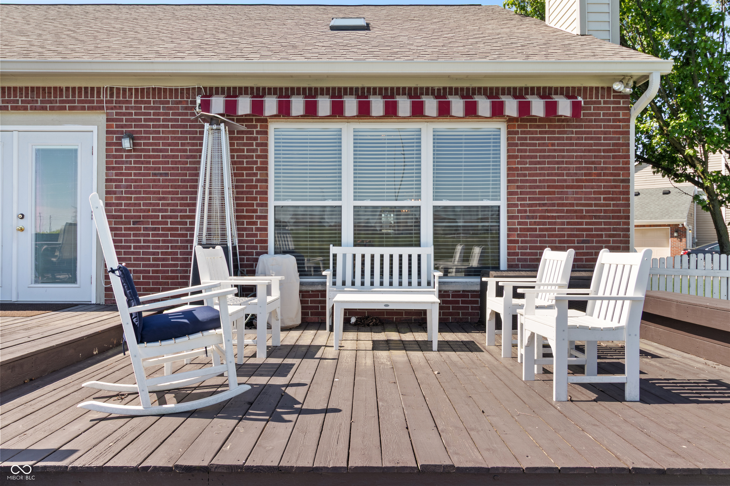 5518 Hammock Glen Drive