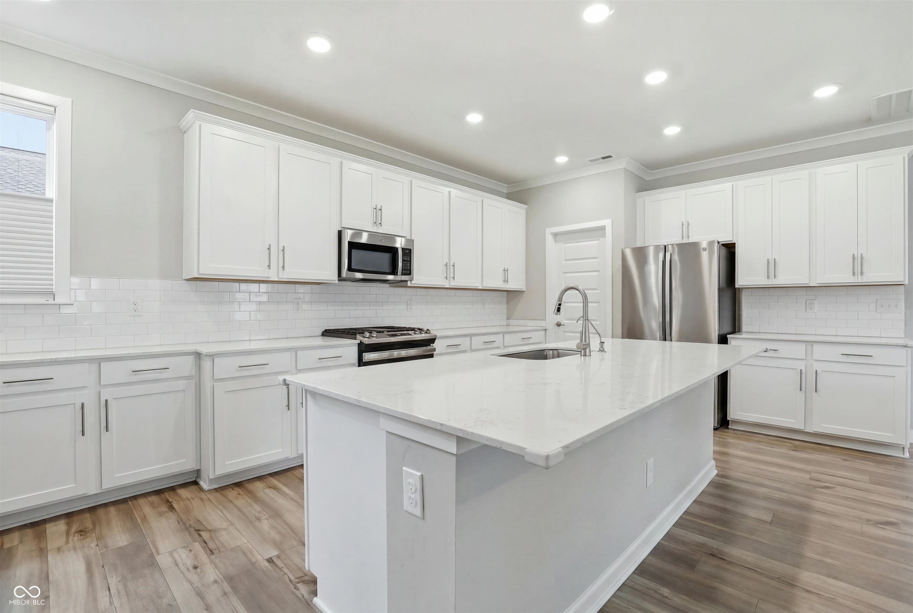 2277 W 171st