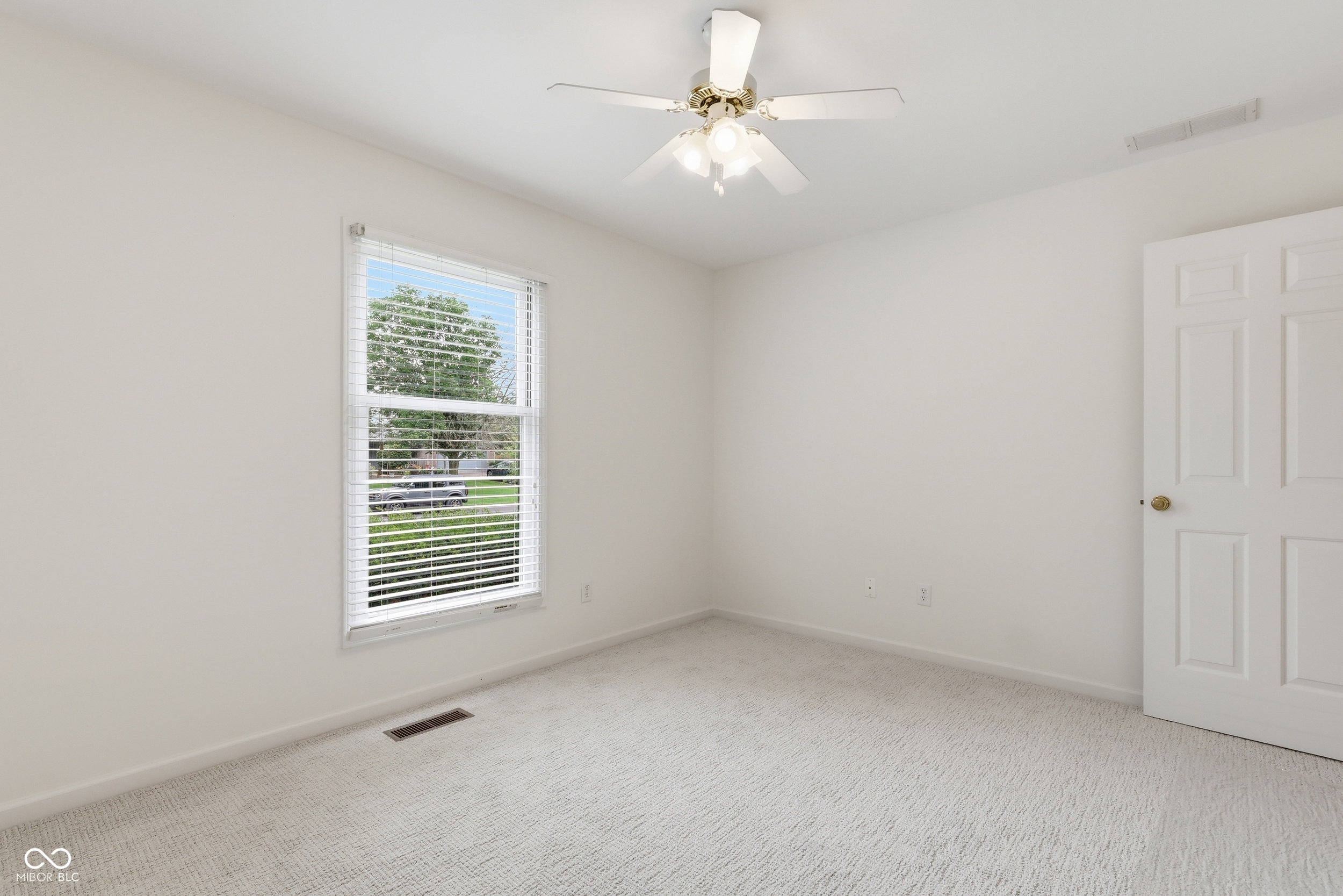 3343 S Rosewind Drive