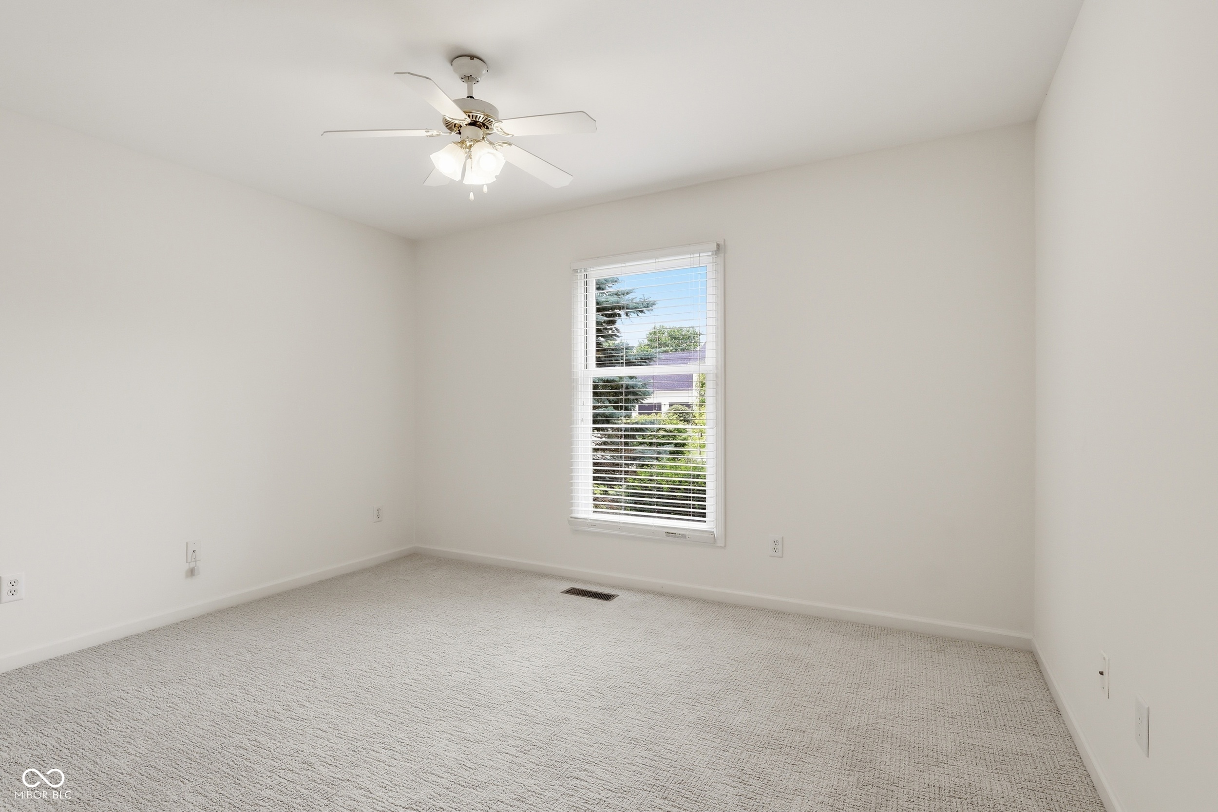 3343 S Rosewind Drive
