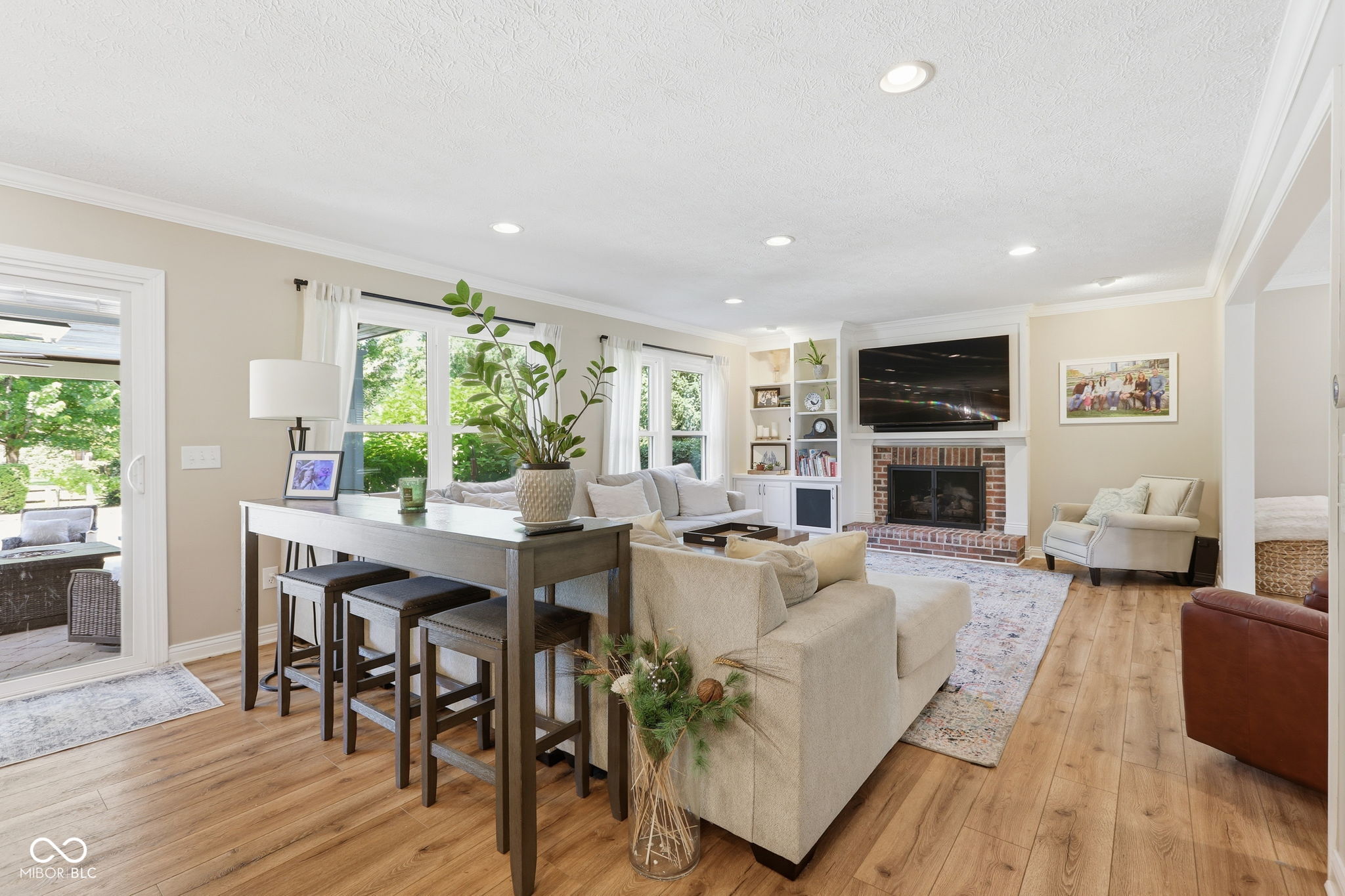 8404 Eastbay Drive