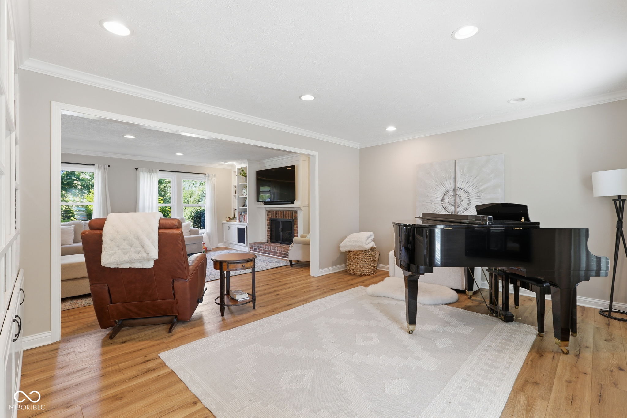 8404 Eastbay Drive