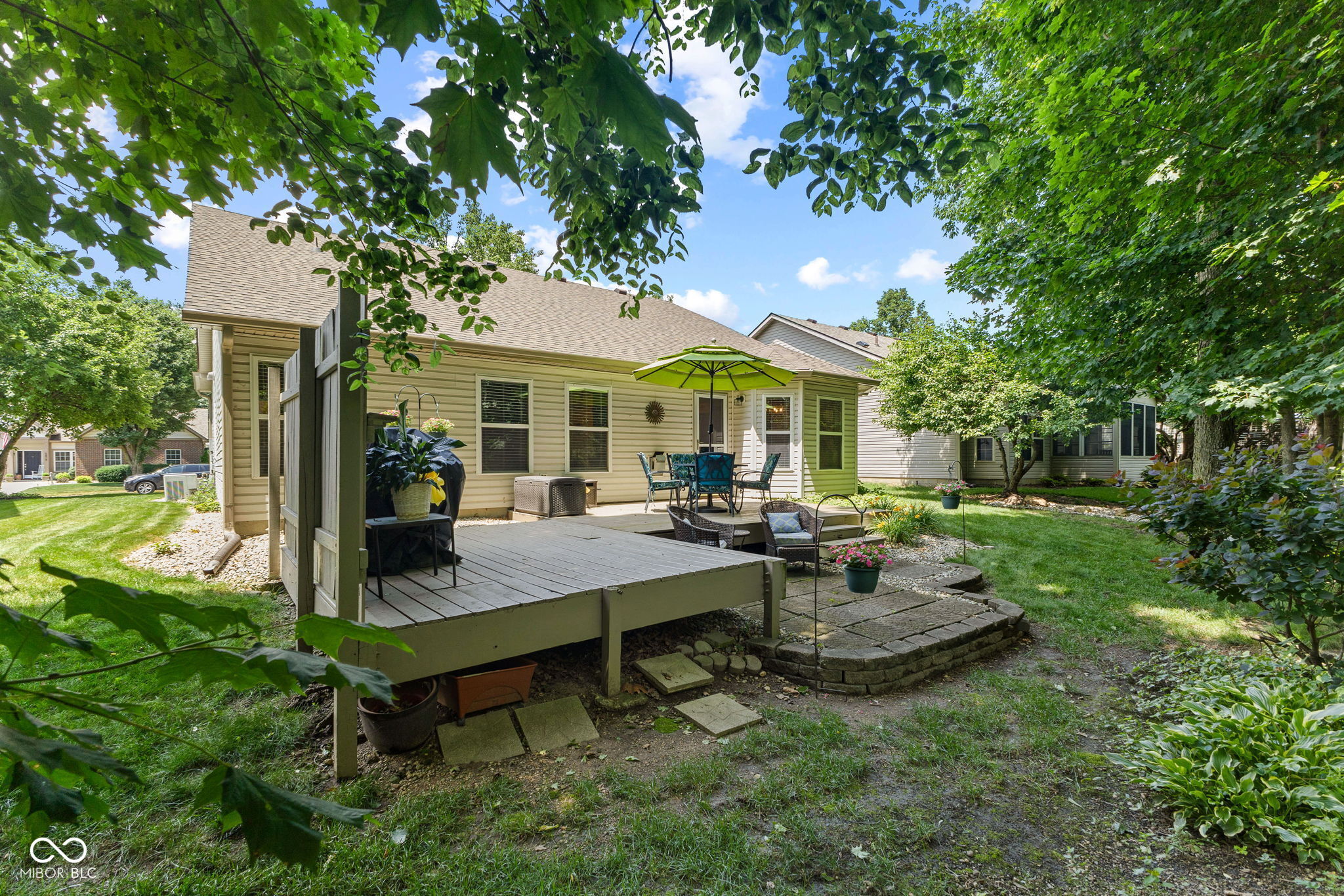 5881 Lost Oaks Drive
