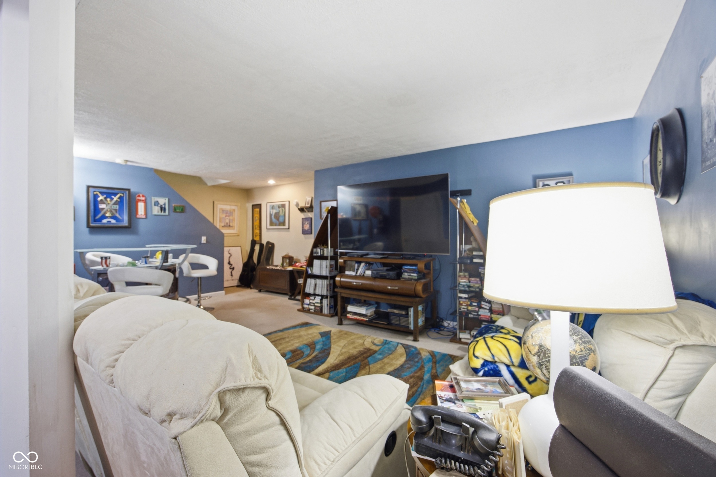 8250 Carloway Road