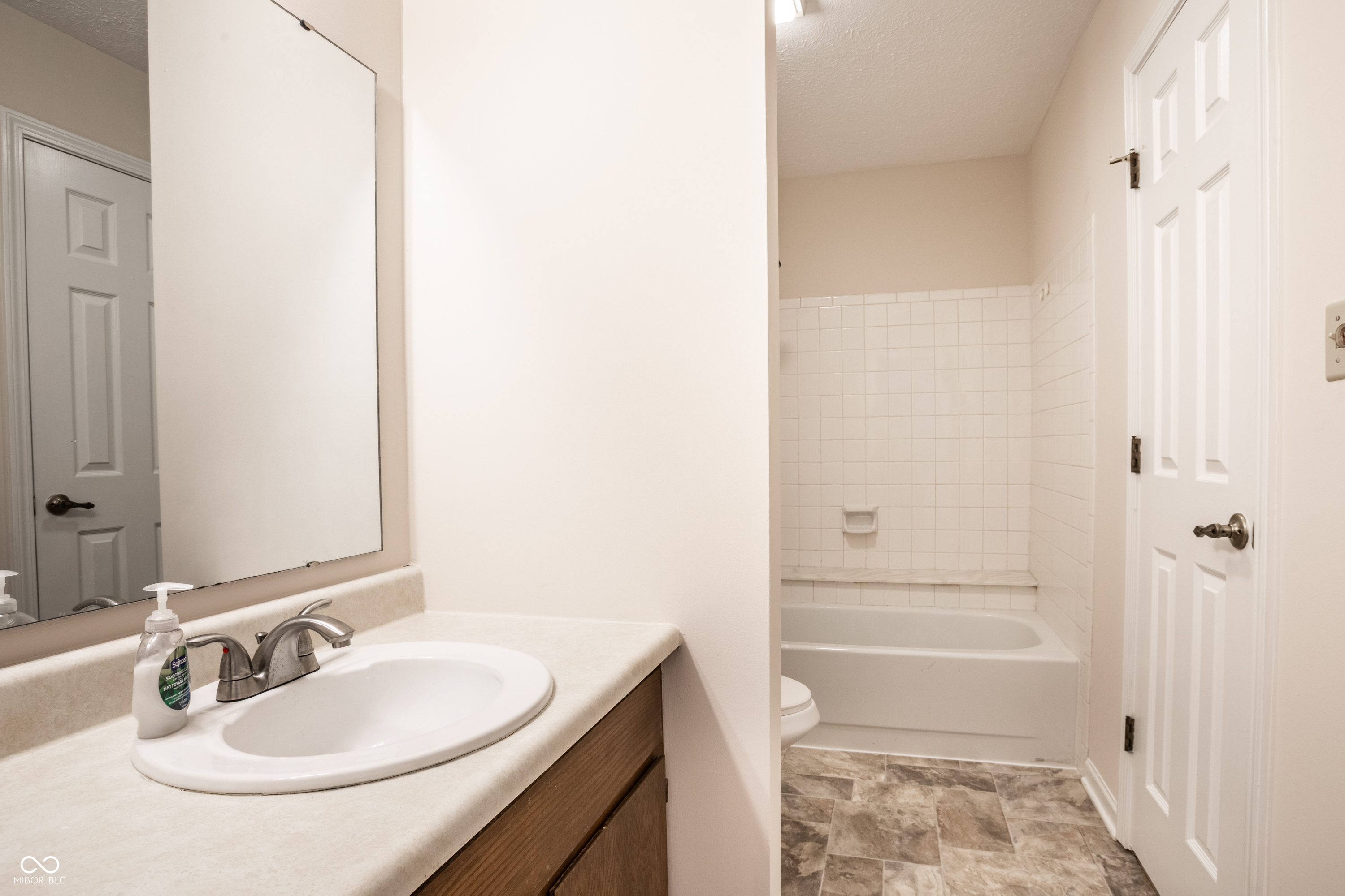 2554 Chaseway Court