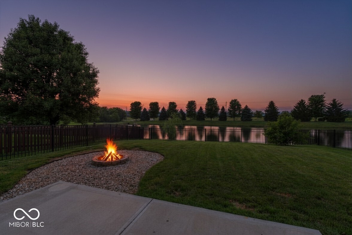 9698 W Lantern Lane