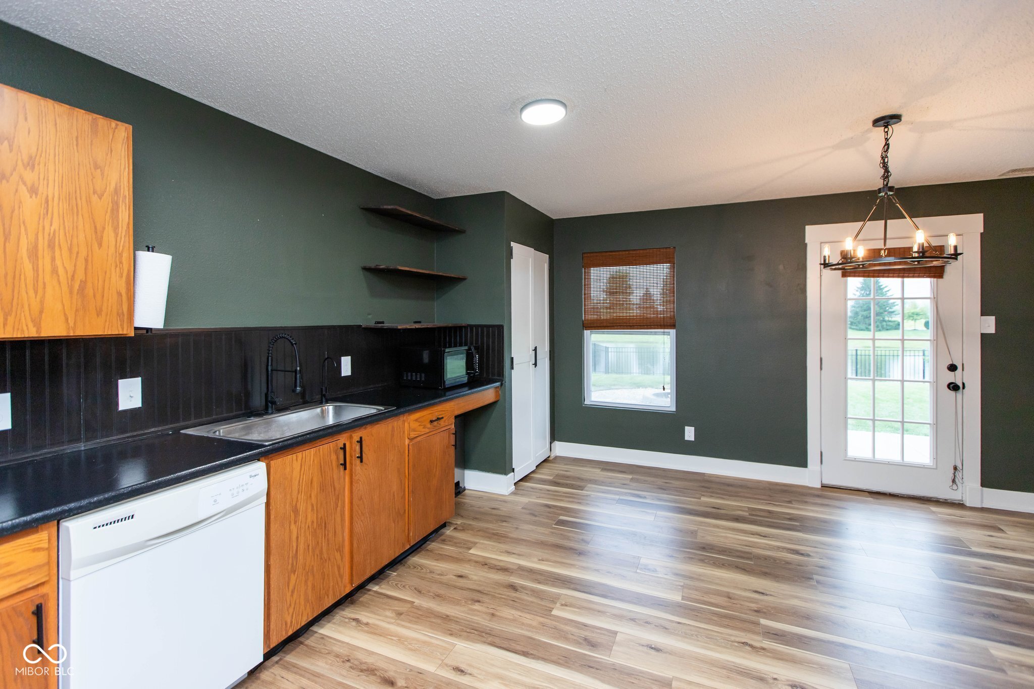 9698 W Lantern Lane